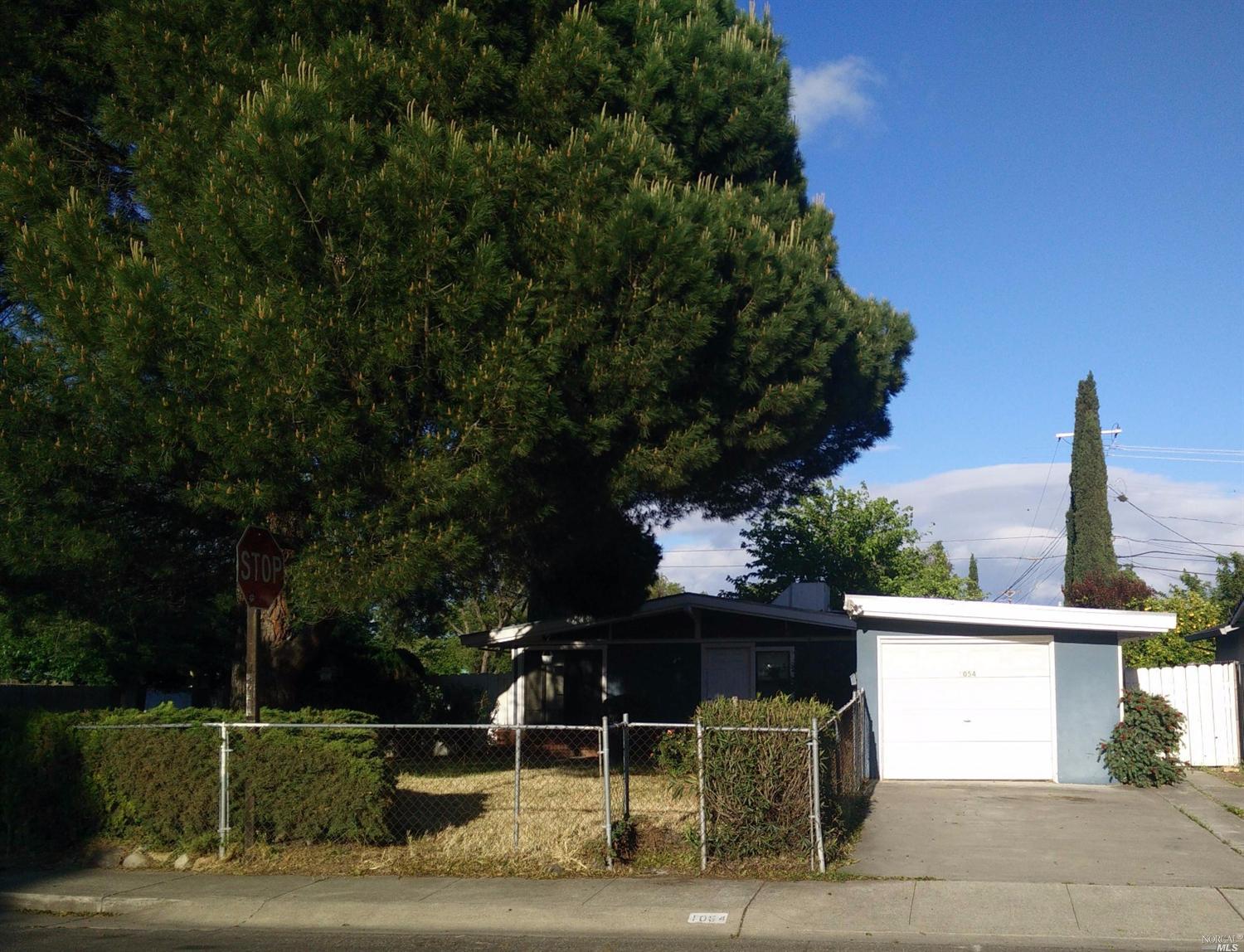 1054 Harding St, Fairfield, CA 94533 photo 3
