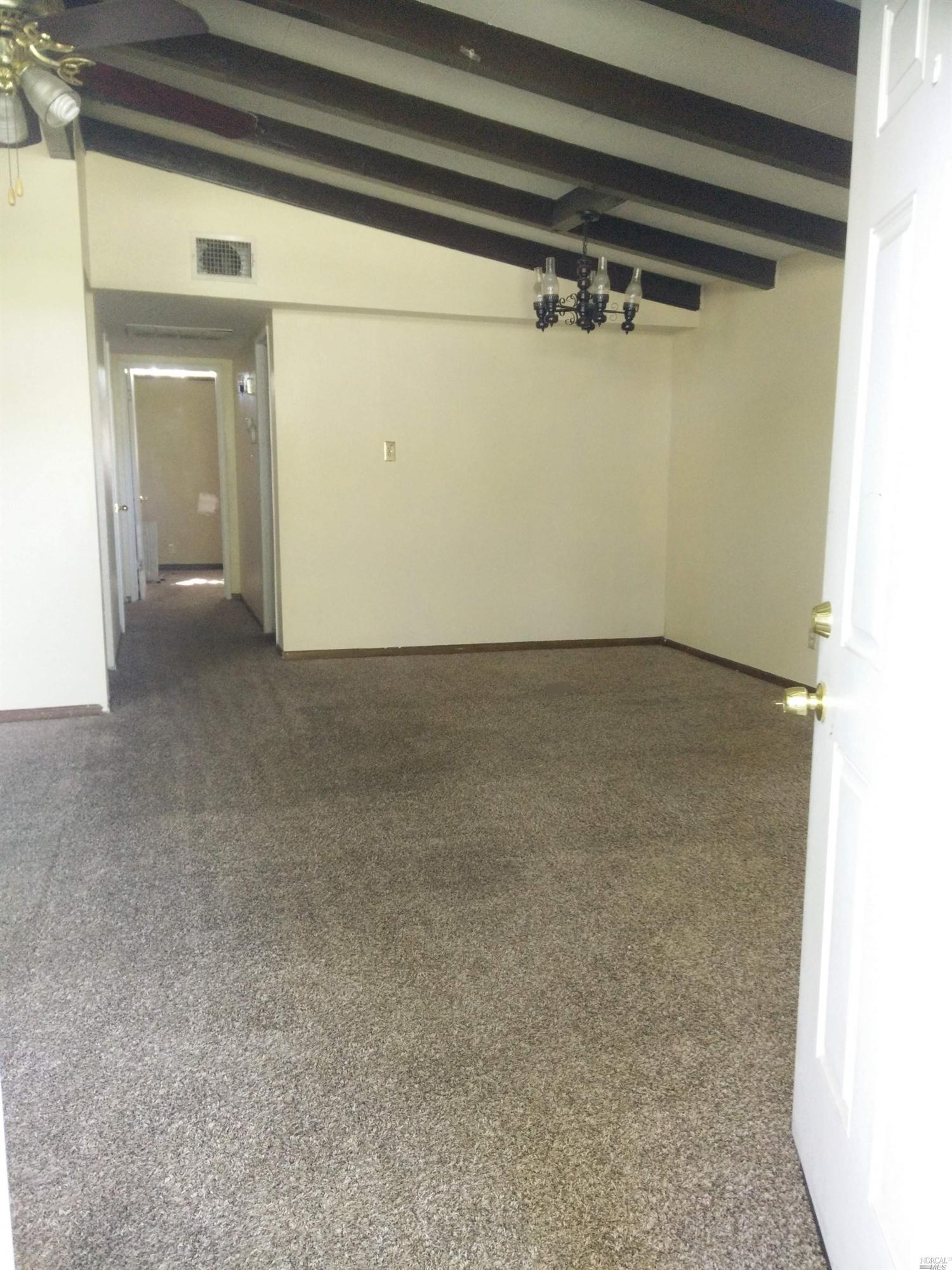 1054 Harding St, Fairfield, CA 94533 photo 5