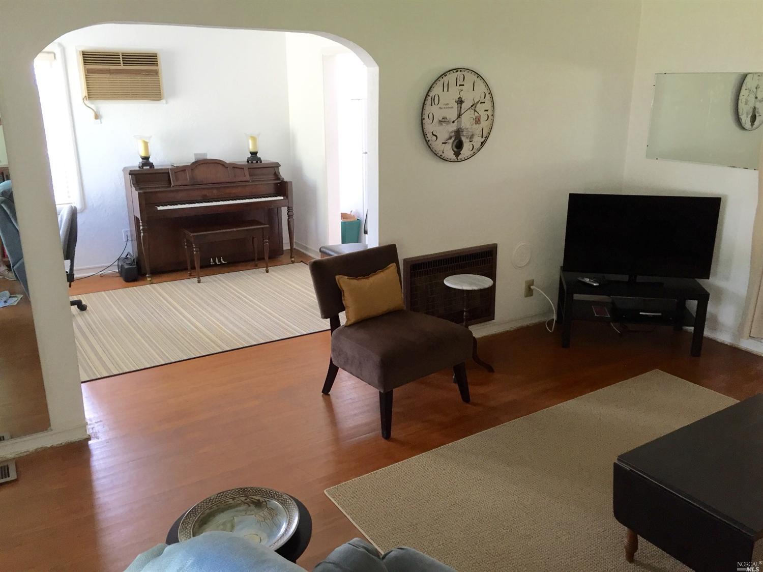 521 W Mill St, Ukiah, CA 95482 photo 5