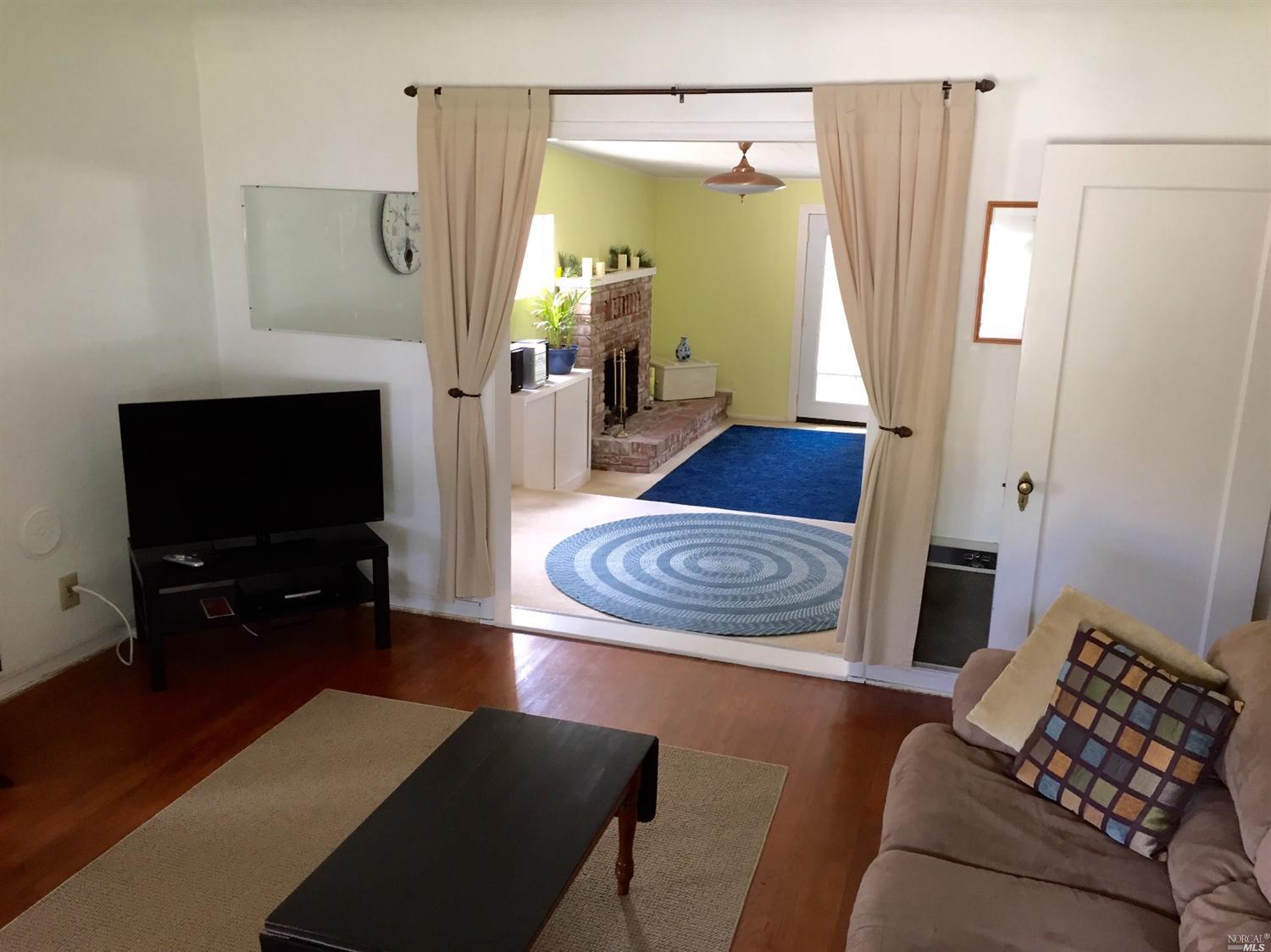 521 W Mill St, Ukiah, CA 95482 photo 4