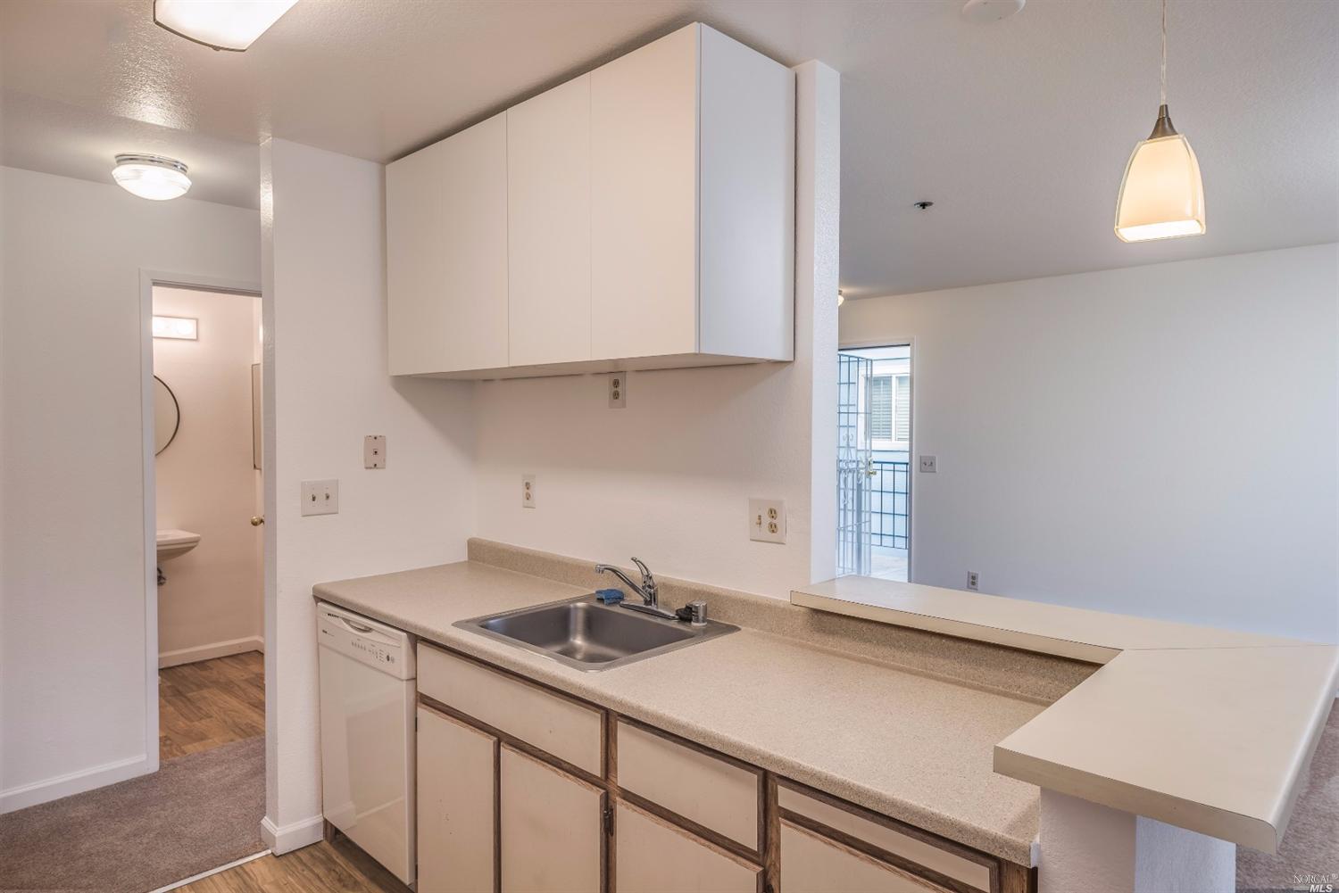 373 Lighthouse Dr, Vallejo, CA 94590 photo 2