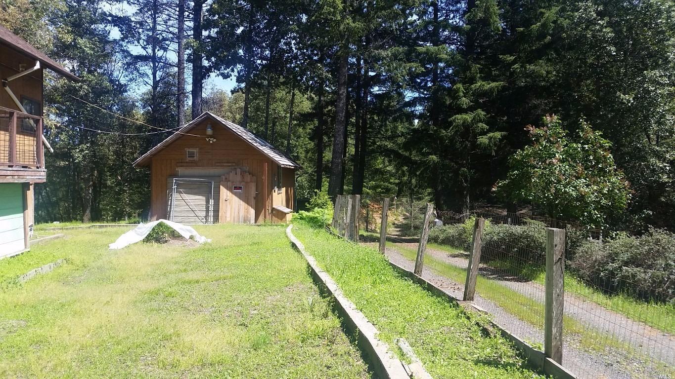 23000 Ridge Rd, Willits, CA 95490 photo 2