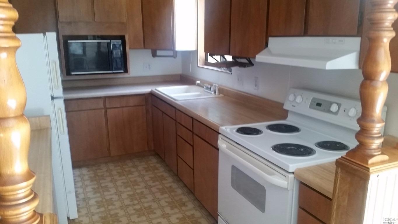 23000 Ridge Rd, Willits, CA 95490 photo 20