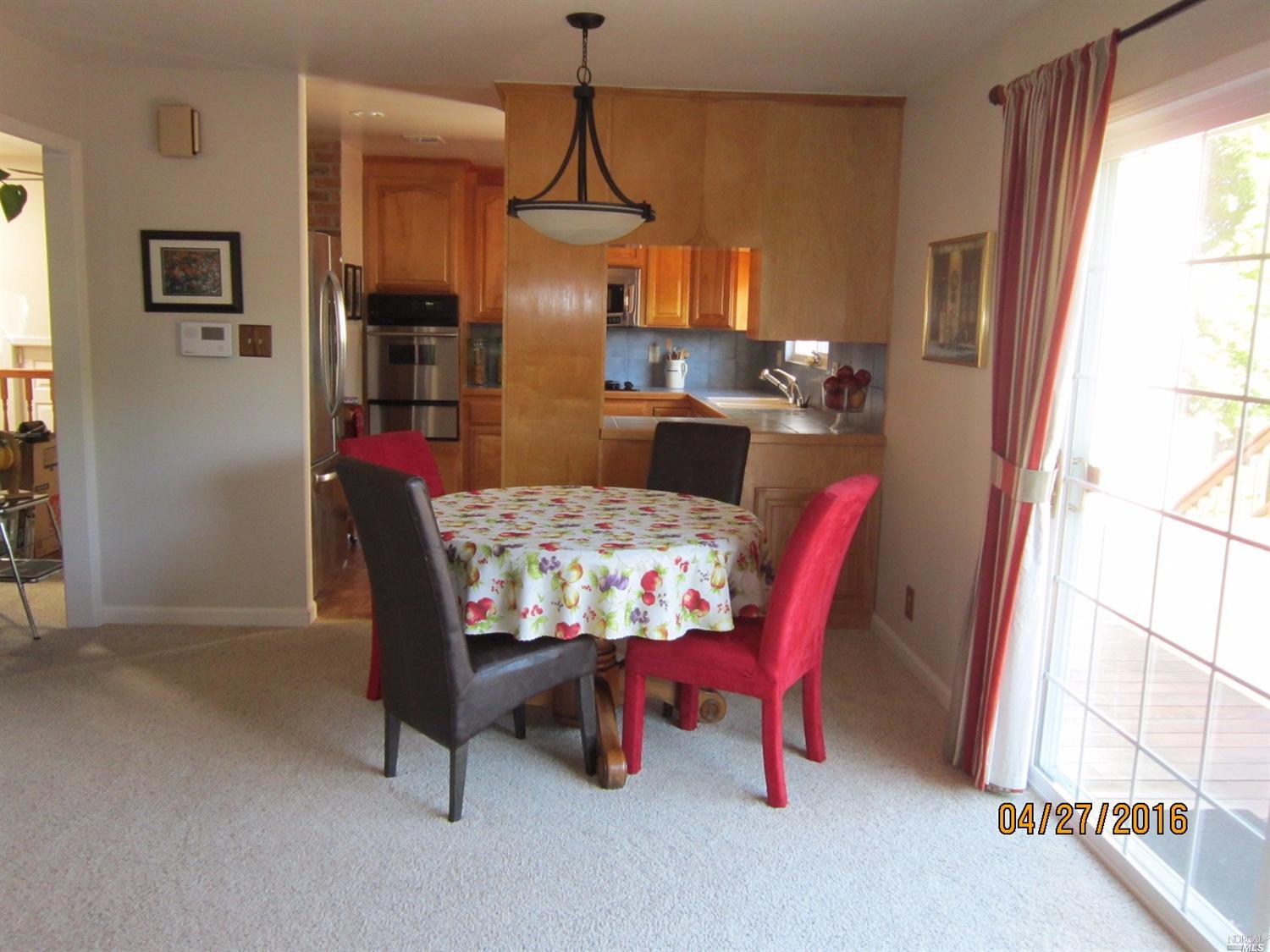 324 Valencia St, Vallejo, CA 94591 photo 9