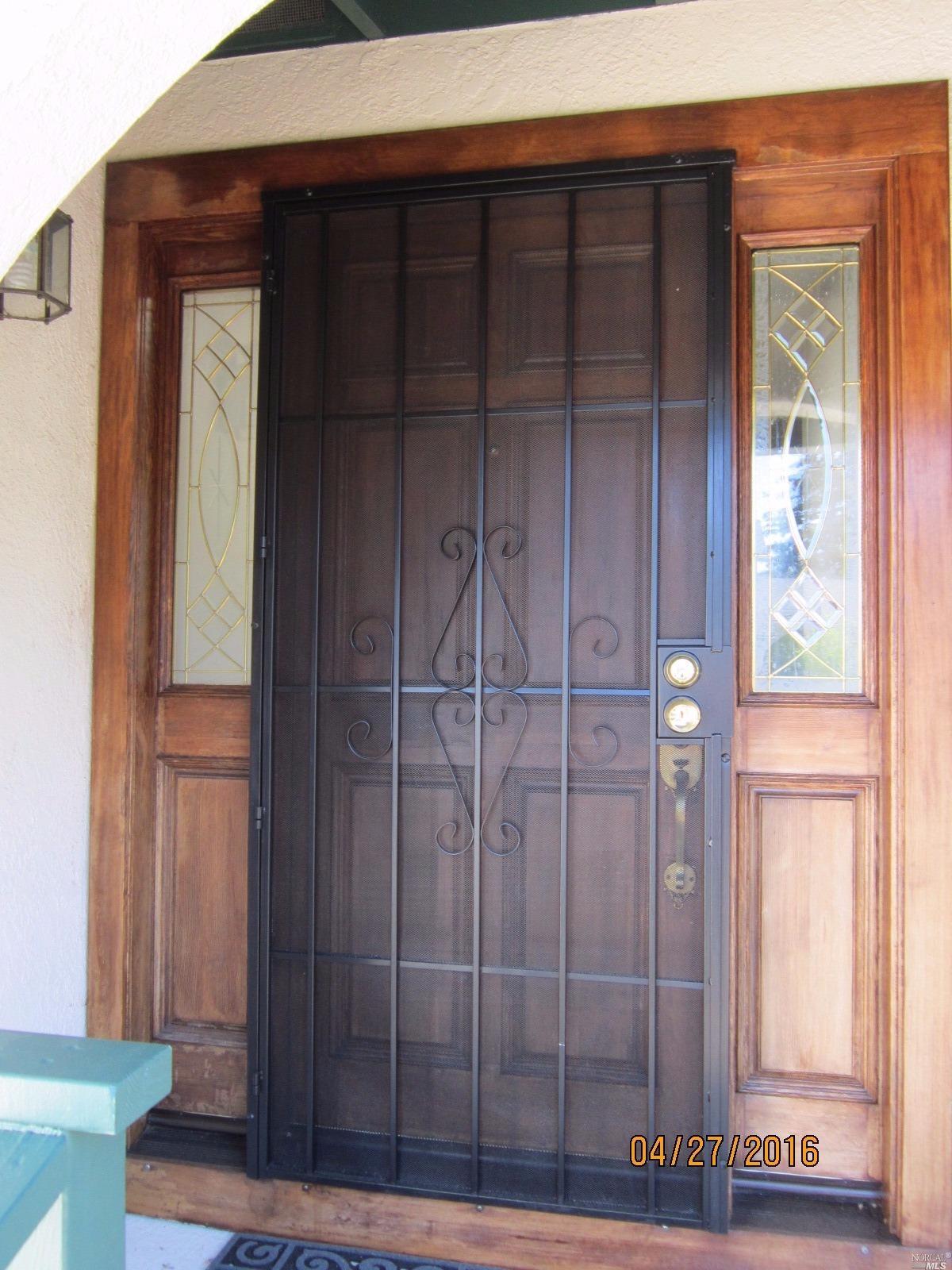 324 Valencia St, Vallejo, CA 94591 photo 5