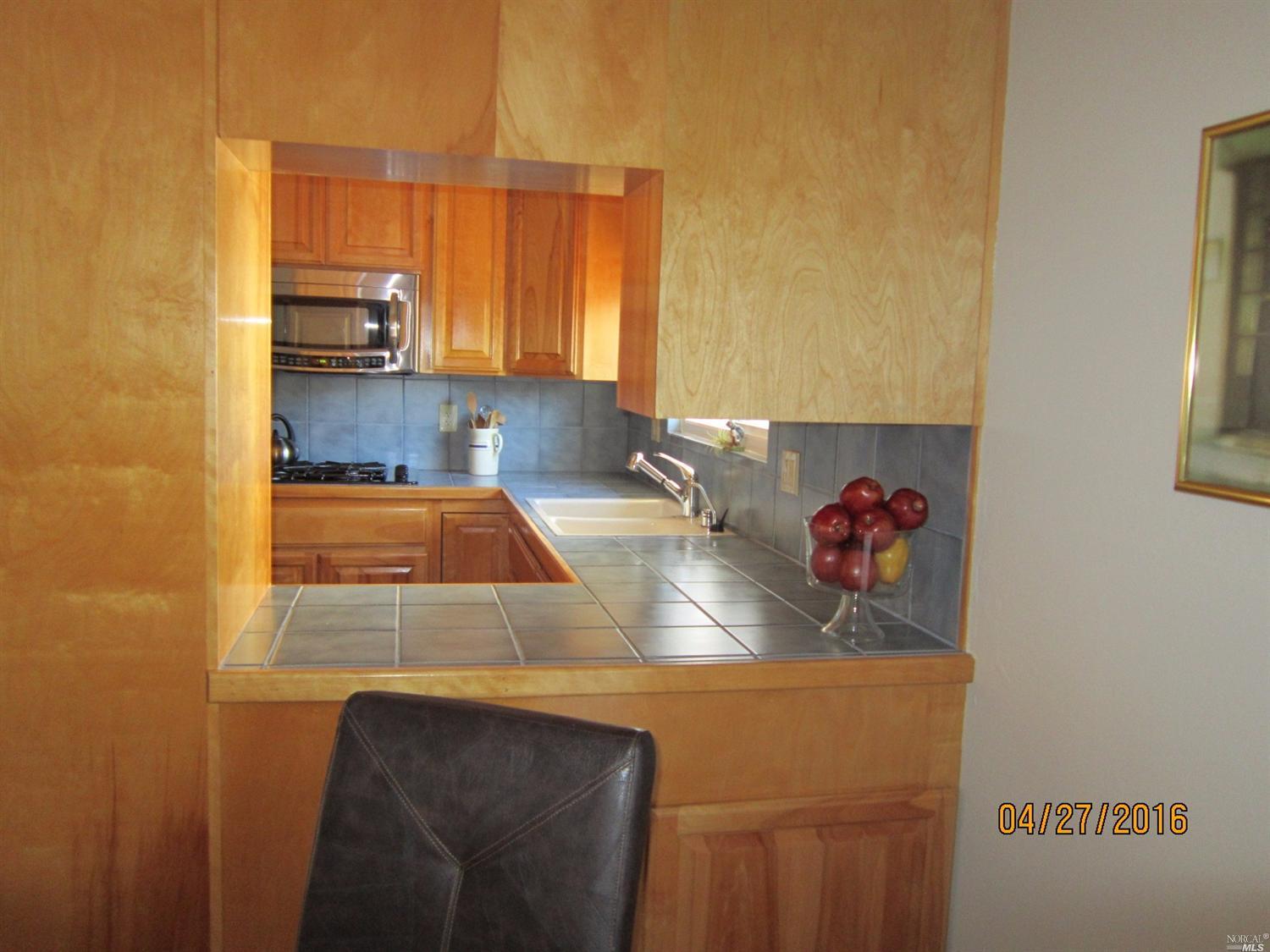 324 Valencia St, Vallejo, CA 94591 photo 10