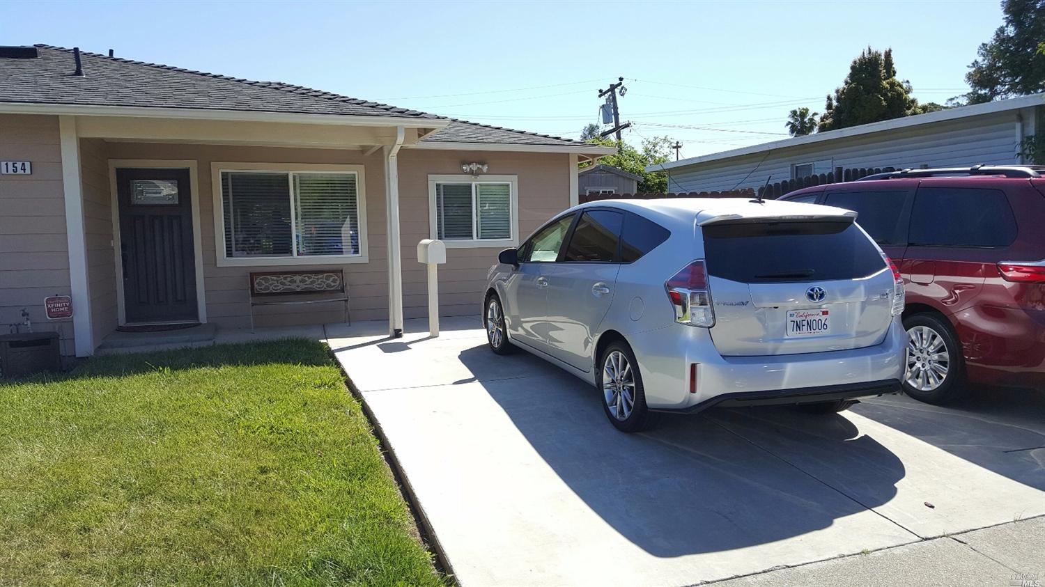 154 Luna Dr, Vallejo, CA 94591 photo 2