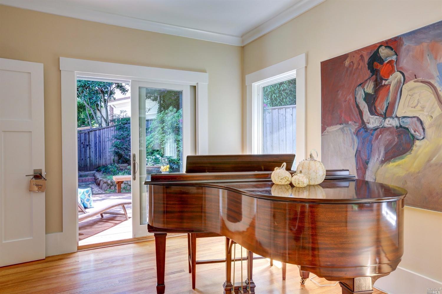 35 Miller Ave, Sausalito, CA 94965 photo 22