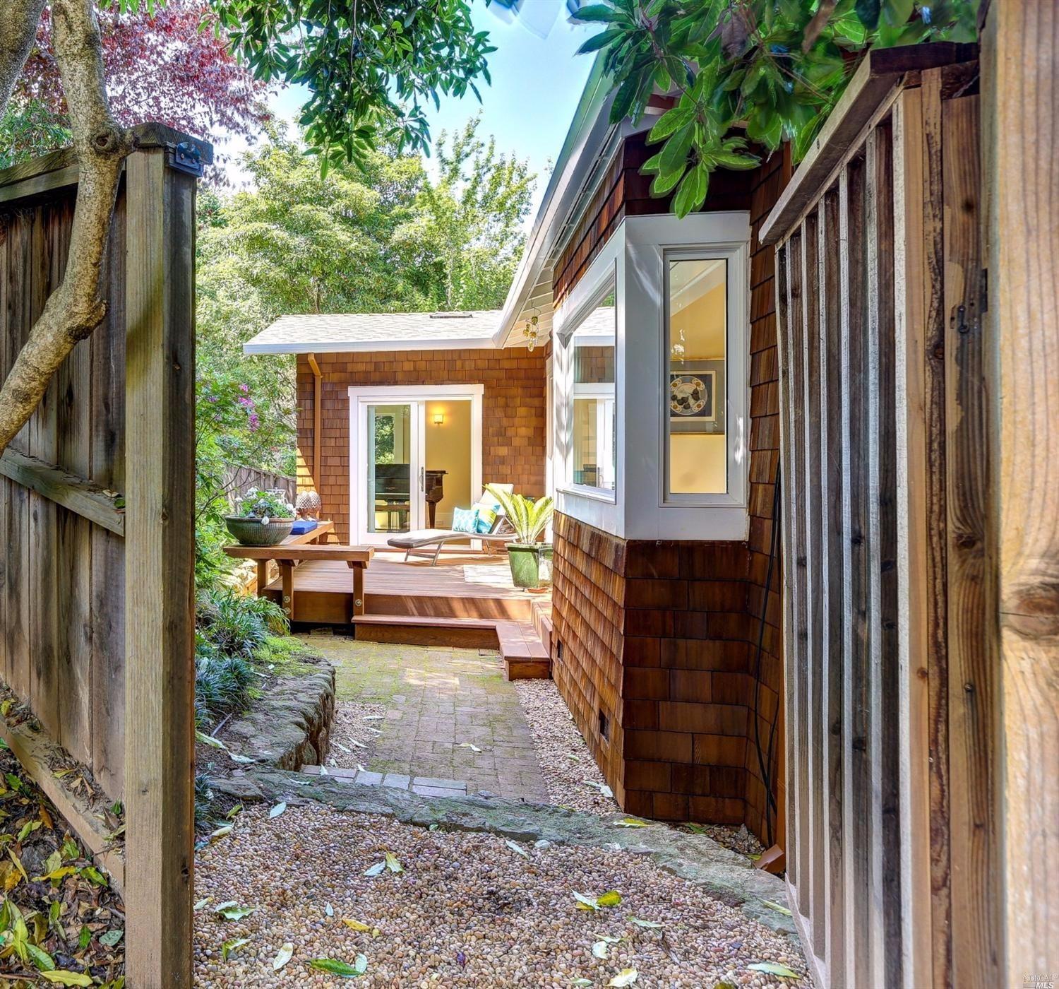 35 Miller Ave, Sausalito, CA 94965 photo 24