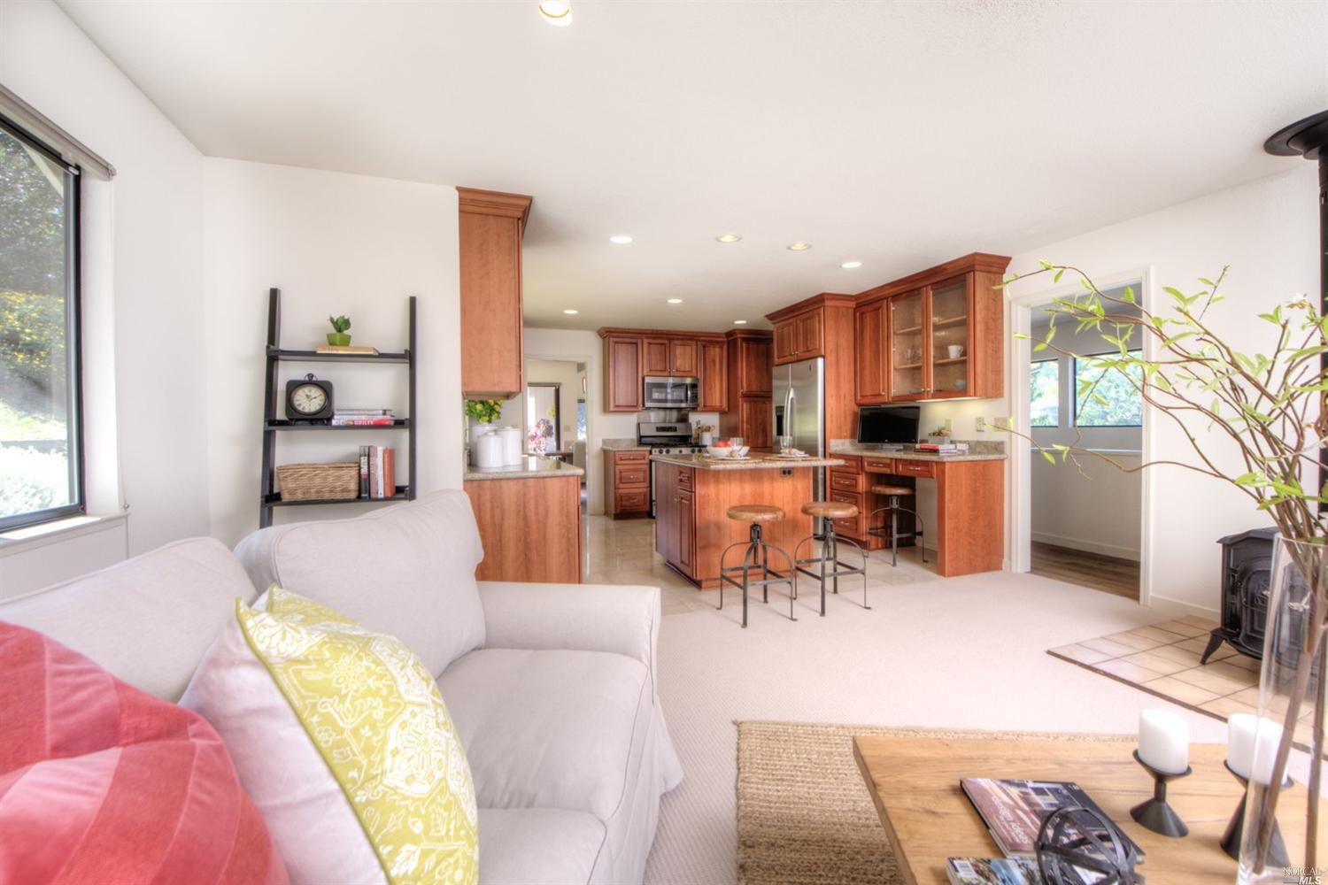 7 Deer Hill Ct, Mill Valley, CA 94941 photo 4