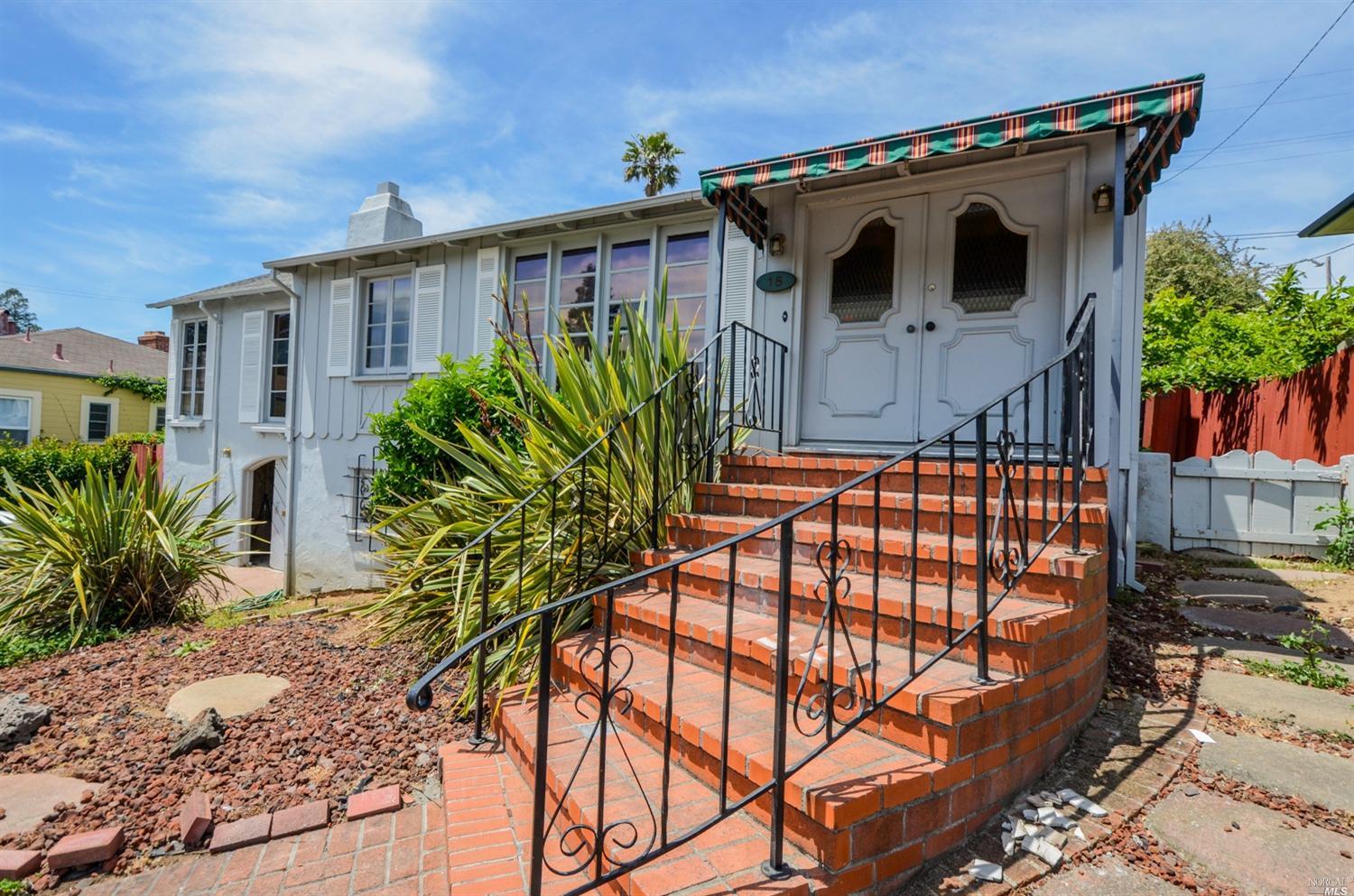 18 La Vuelta St, Vallejo, CA 94590 photo 4