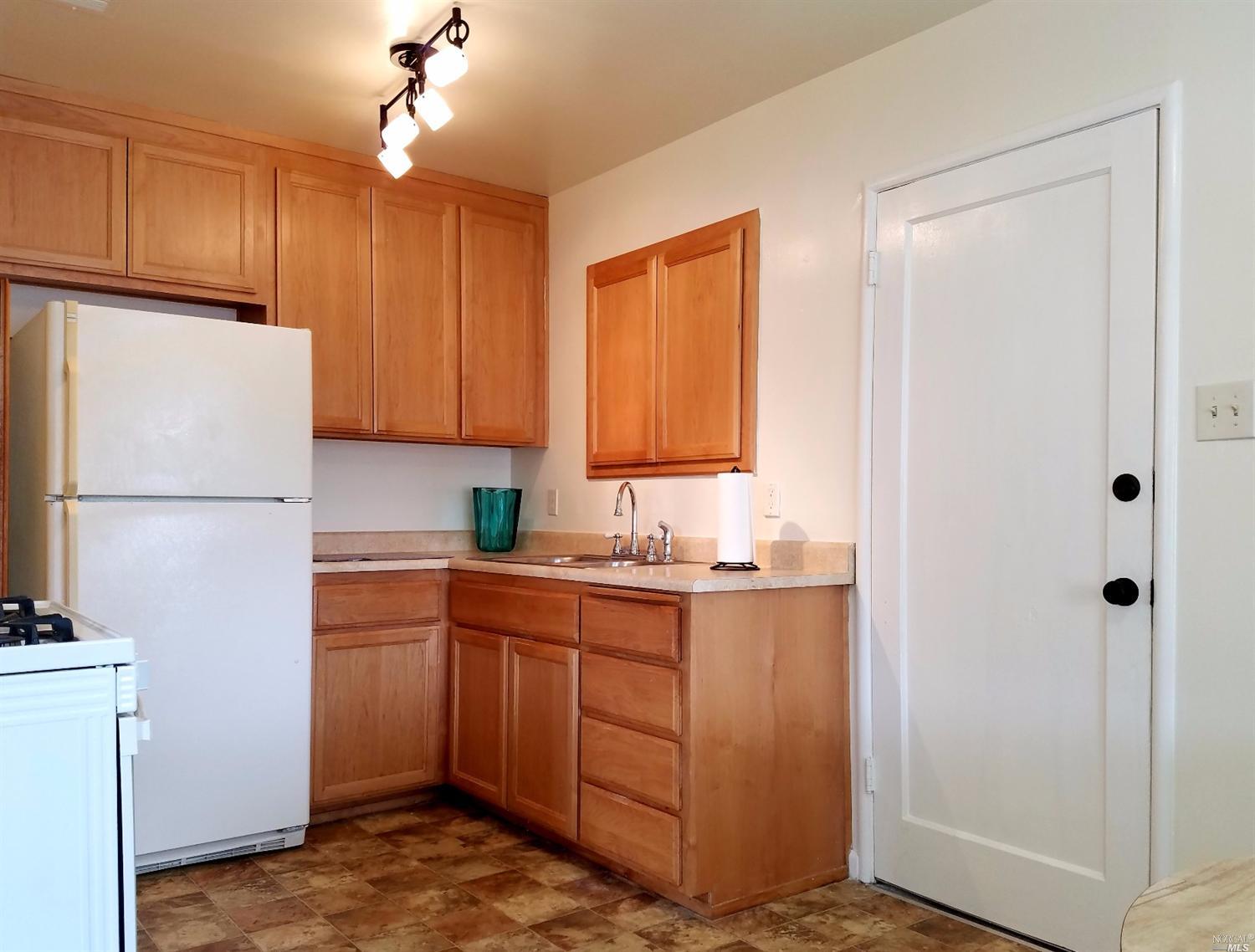 1089 Western Ave, Vallejo, CA 94591 photo 7