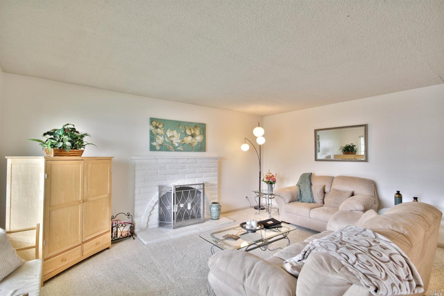6630 Hemlock St, Dublin, CA 94568 photo 4