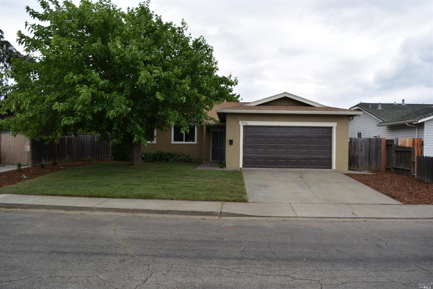 1055 Mockingbird Ct, Fairfield, CA 94533 photo 1