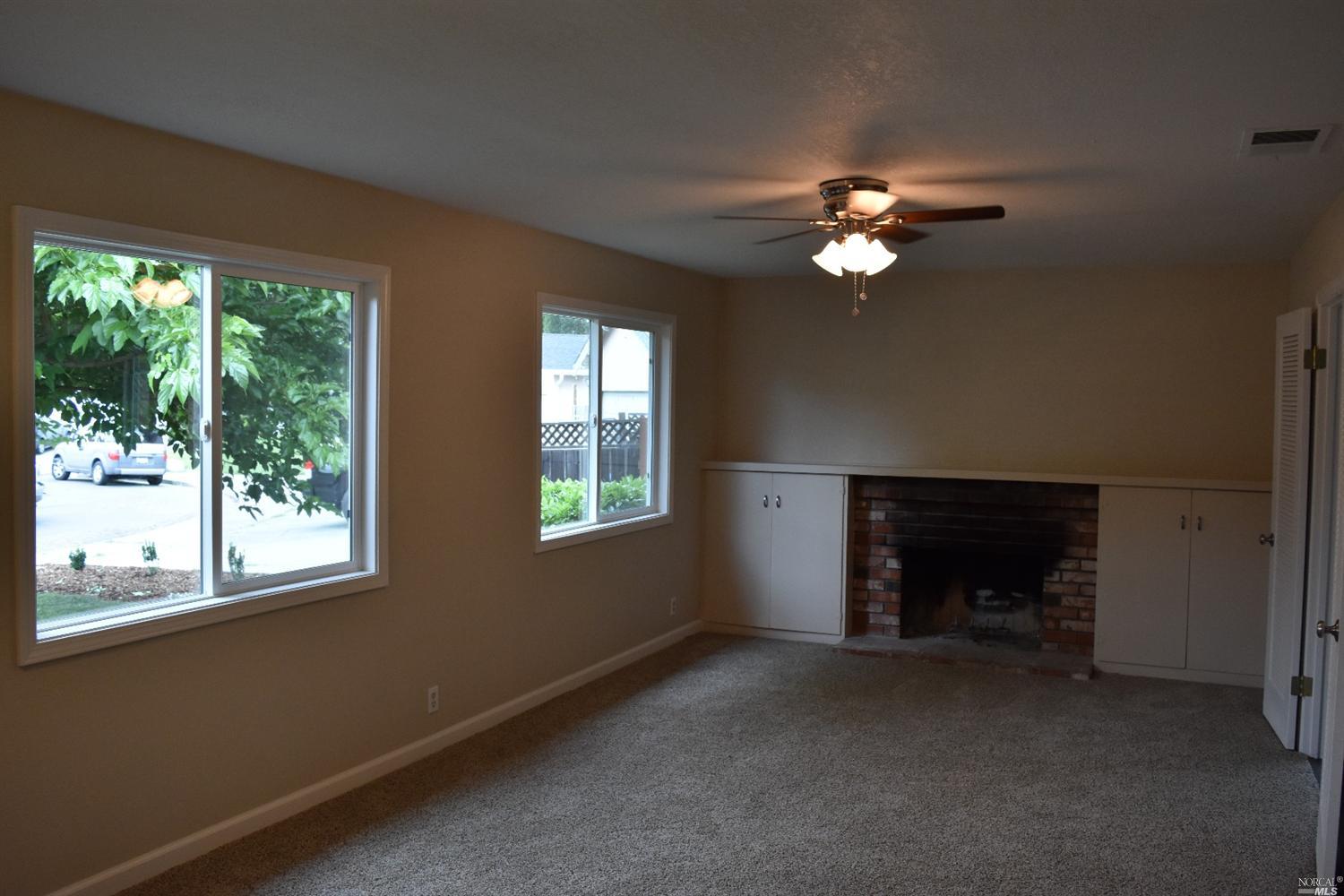 1055 Mockingbird Ct, Fairfield, CA 94533 photo 6