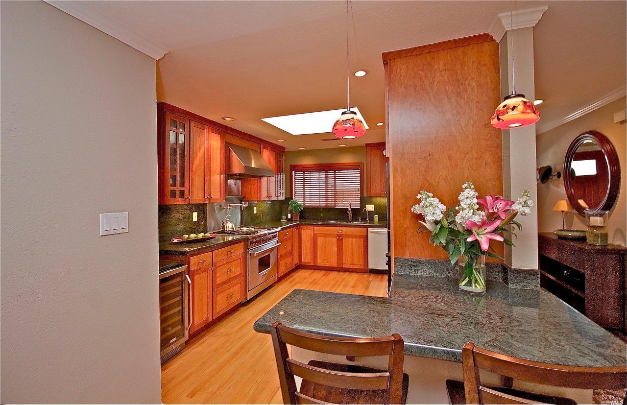 20 Echo Ave, Corte Madera, CA 94925 photo 4