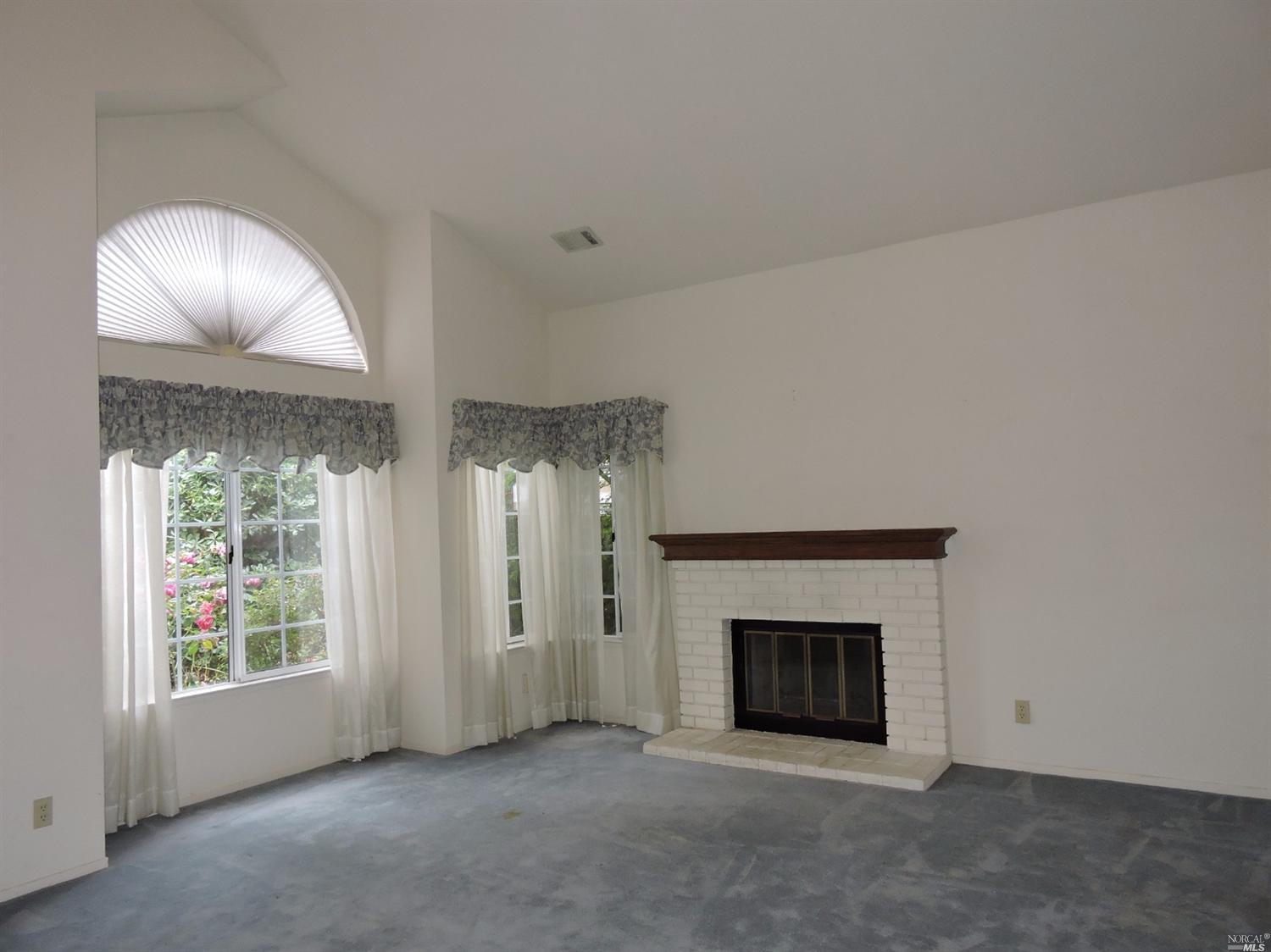296 Devonshire Ct, Vallejo, CA 94591 photo 5