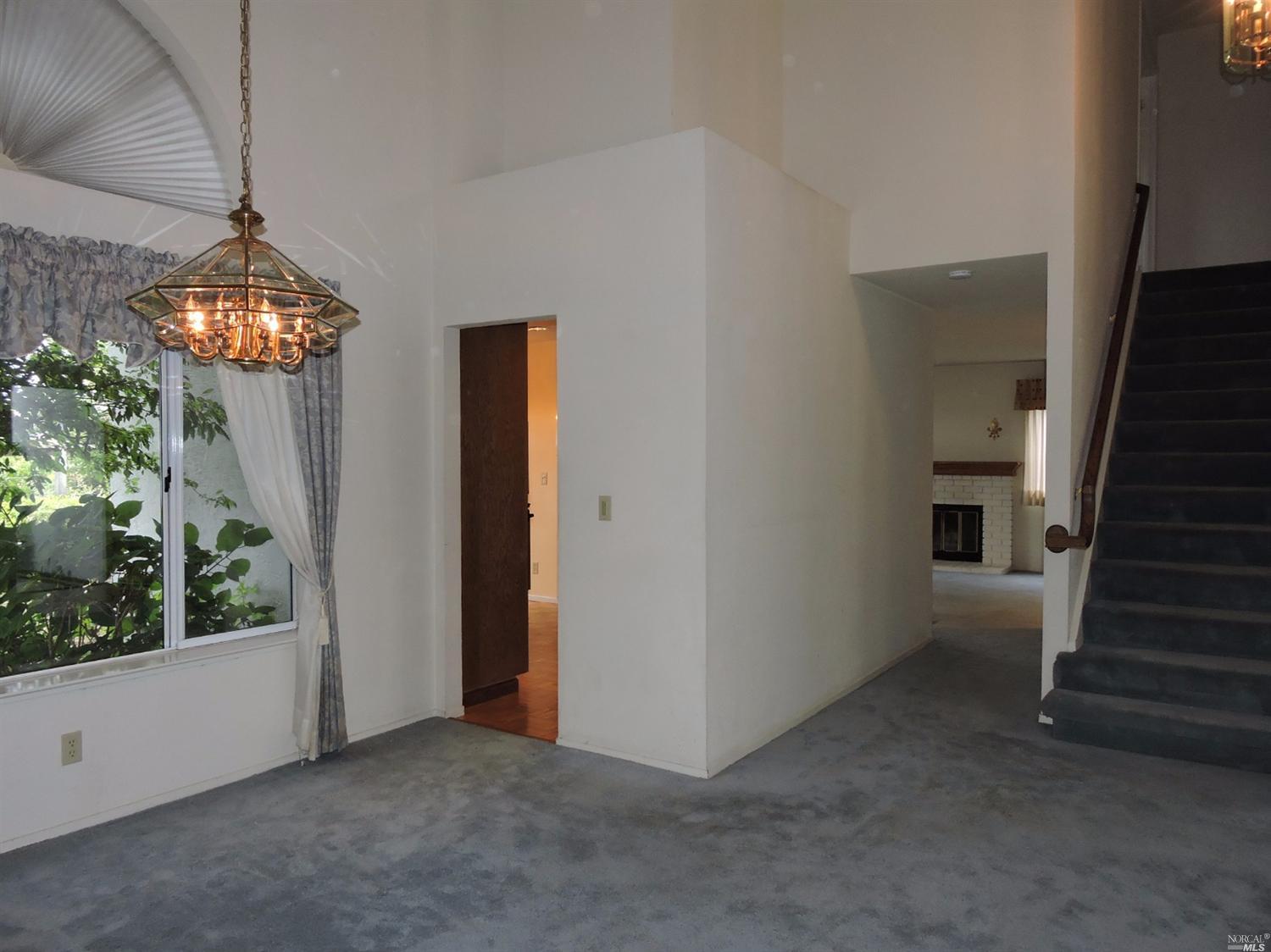 296 Devonshire Ct, Vallejo, CA 94591 photo 8