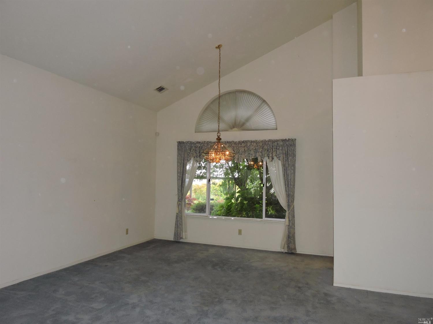 296 Devonshire Ct, Vallejo, CA 94591 photo 7