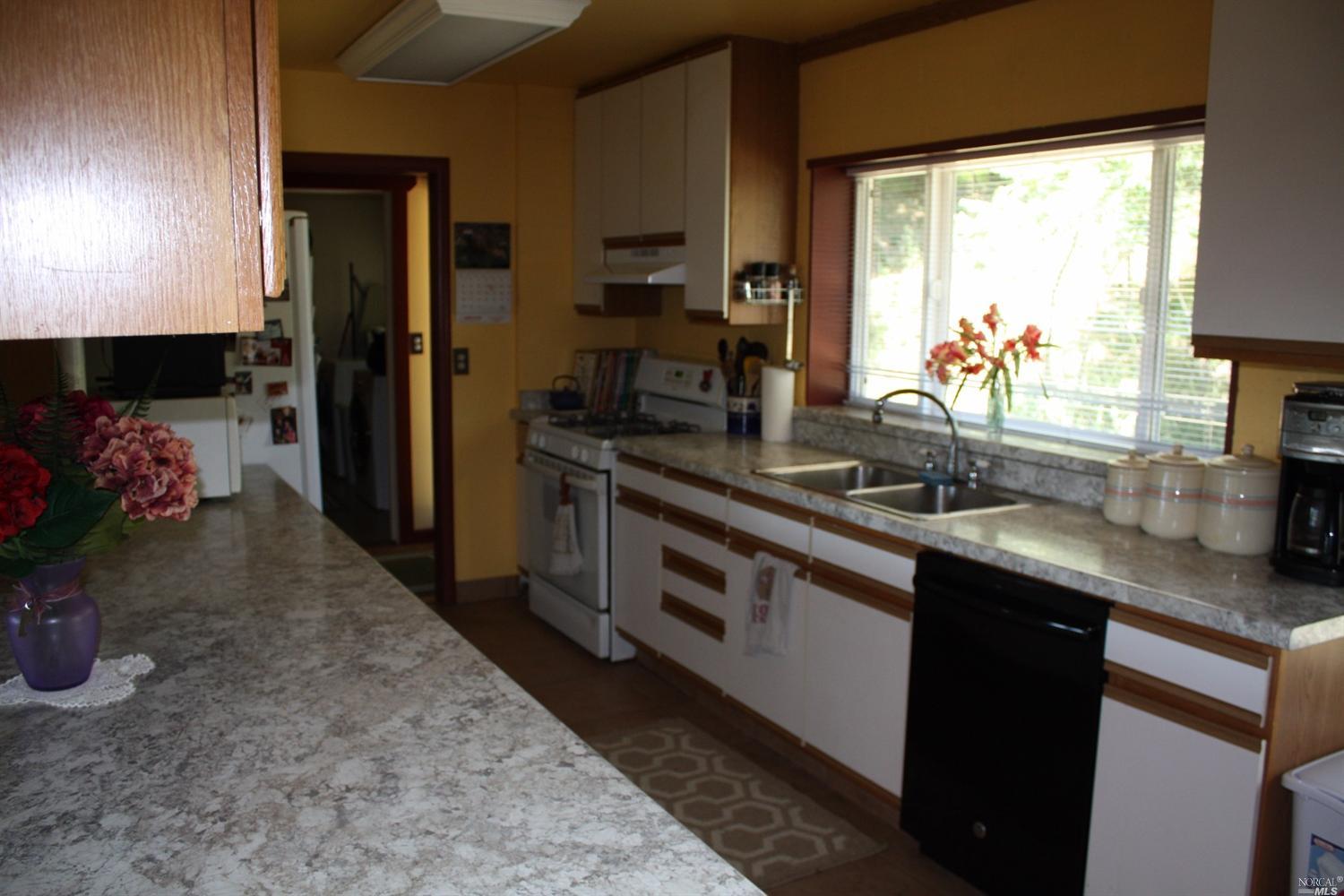 370 View Dr, Ukiah, CA 95482 photo 25