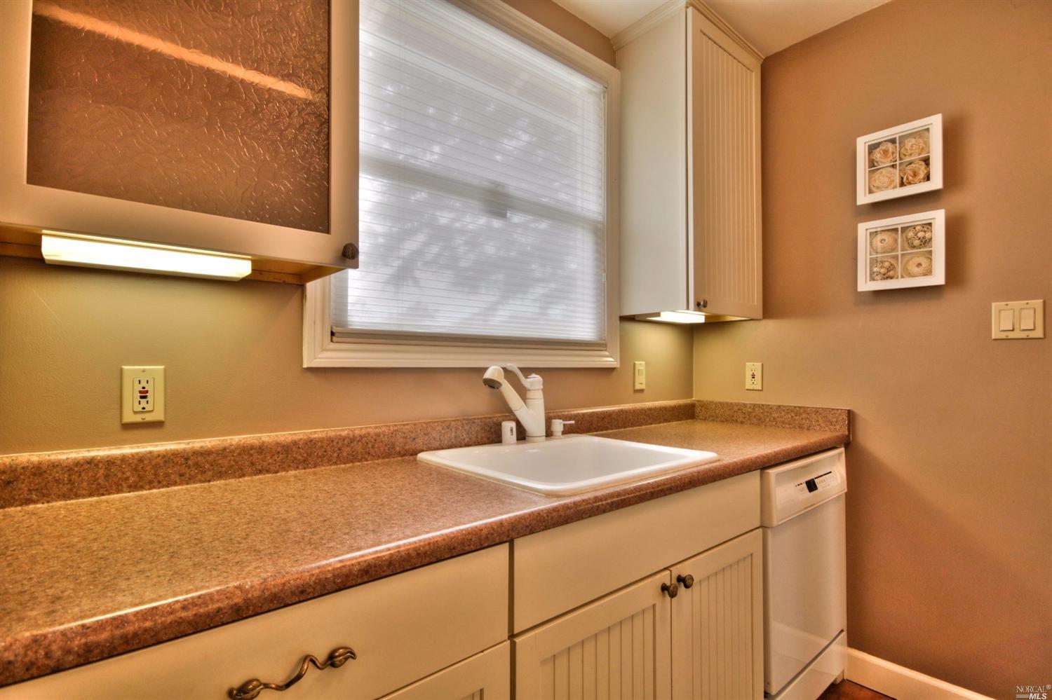 2529 Alameda St, Vallejo, CA 94590 photo 12