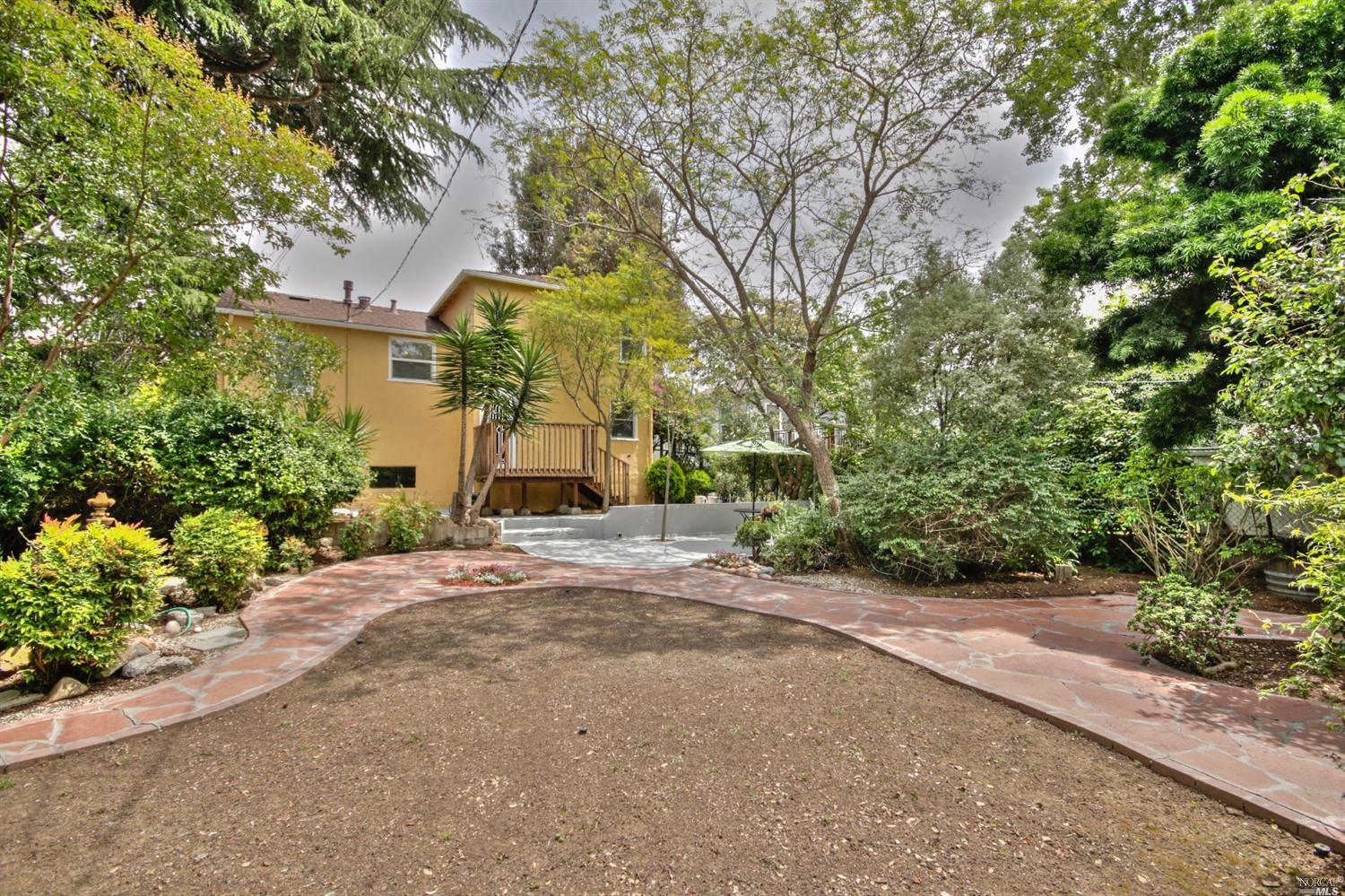 2529 Alameda St, Vallejo, CA 94590 photo 32