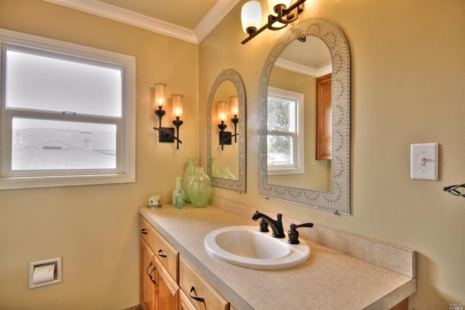 2529 Alameda St, Vallejo, CA 94590 photo 15