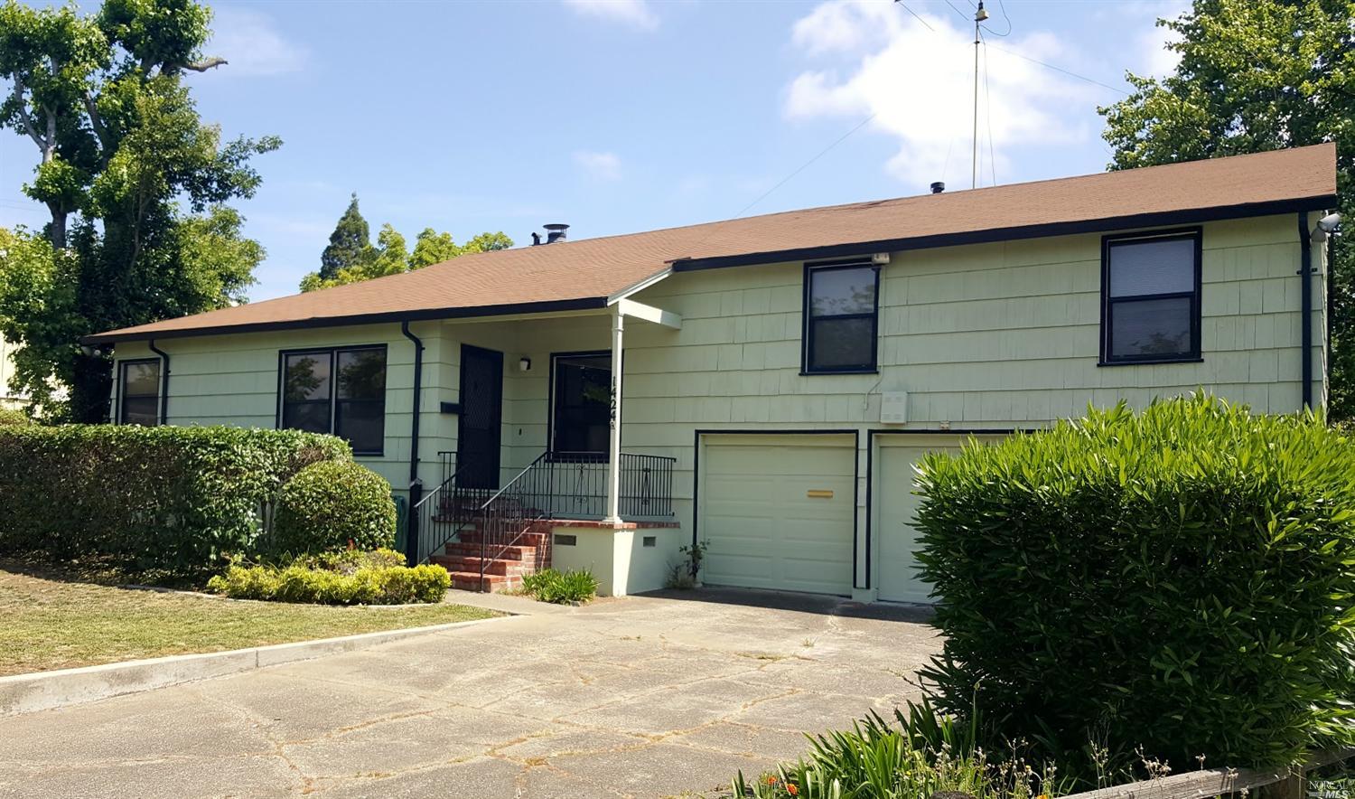 1424 Carl Ave, Vallejo, CA 94590 photo 3