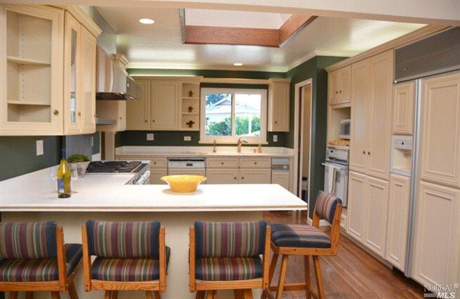 22 Devonshire Dr, Novato, CA 94947 photo 9