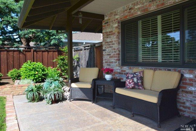 22 Devonshire Dr, Novato, CA 94947 photo 3
