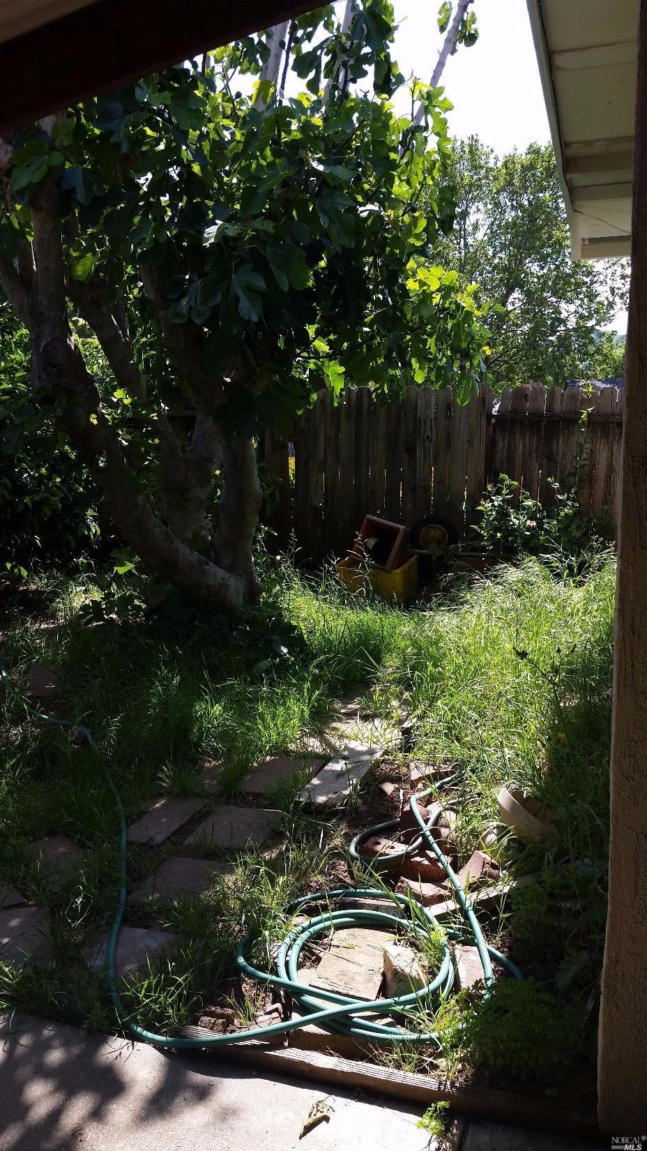 124 Stanton Ave, Vacaville, CA 95687 photo 3