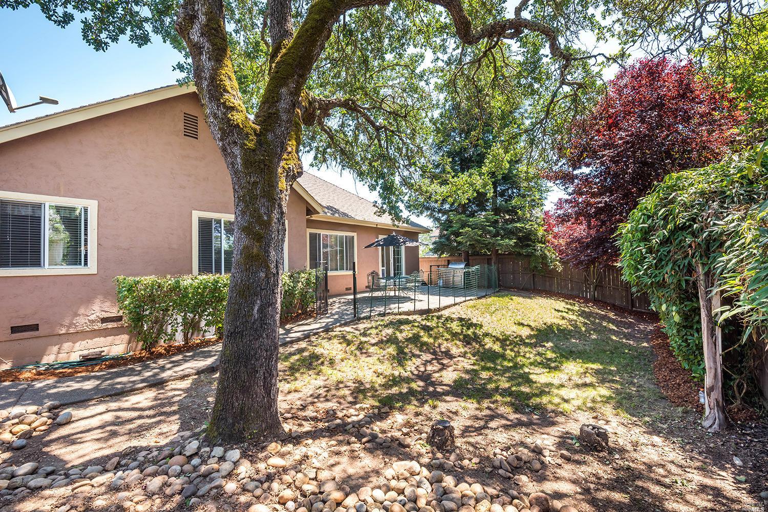 1069 Elsbree Ln, Windsor, CA 95492 photo 23