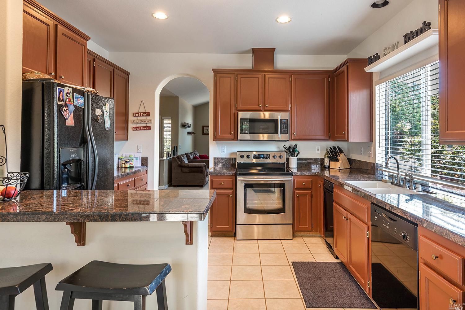 1069 Elsbree Ln, Windsor, CA 95492 photo 9
