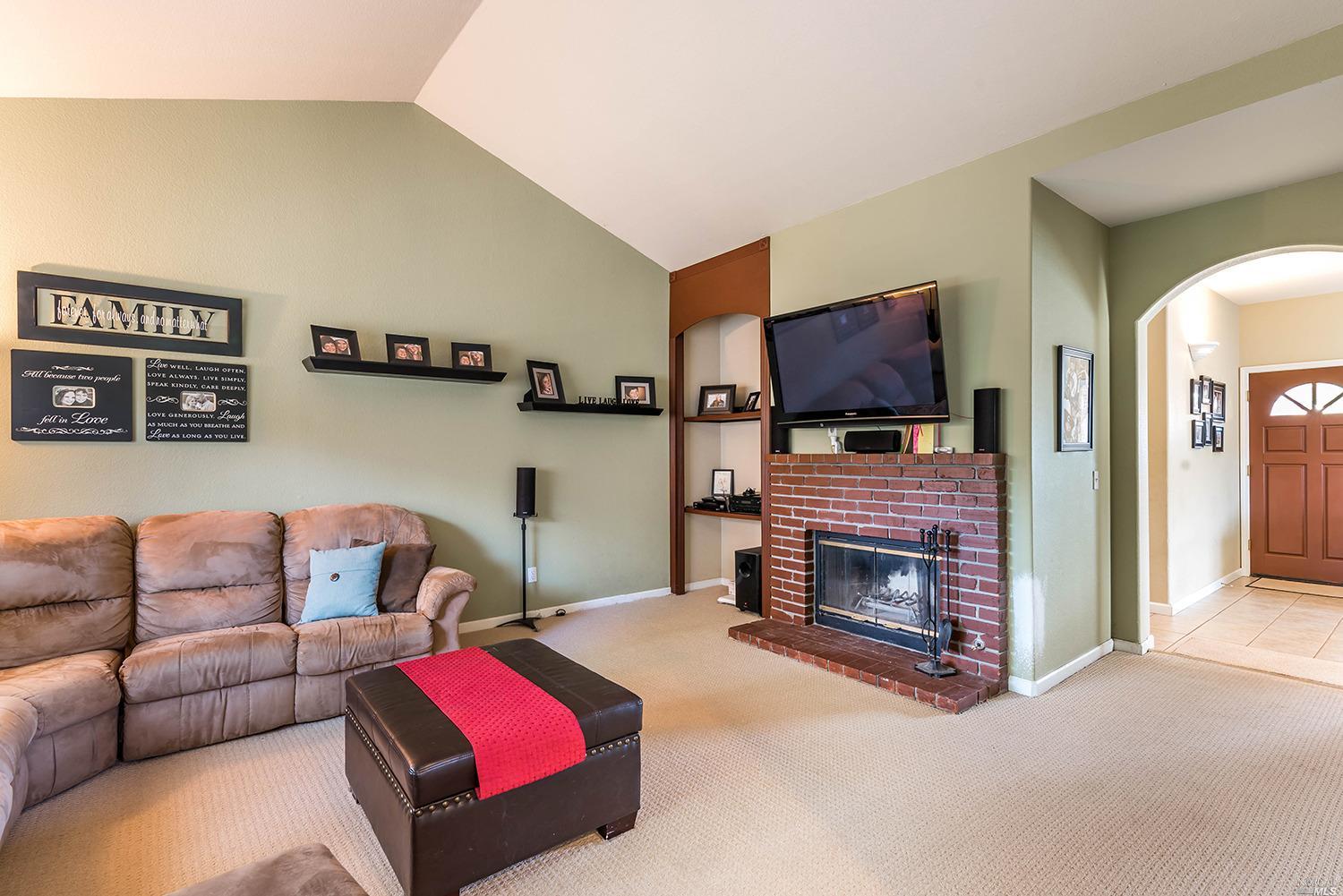 1069 Elsbree Ln, Windsor, CA 95492 photo 13