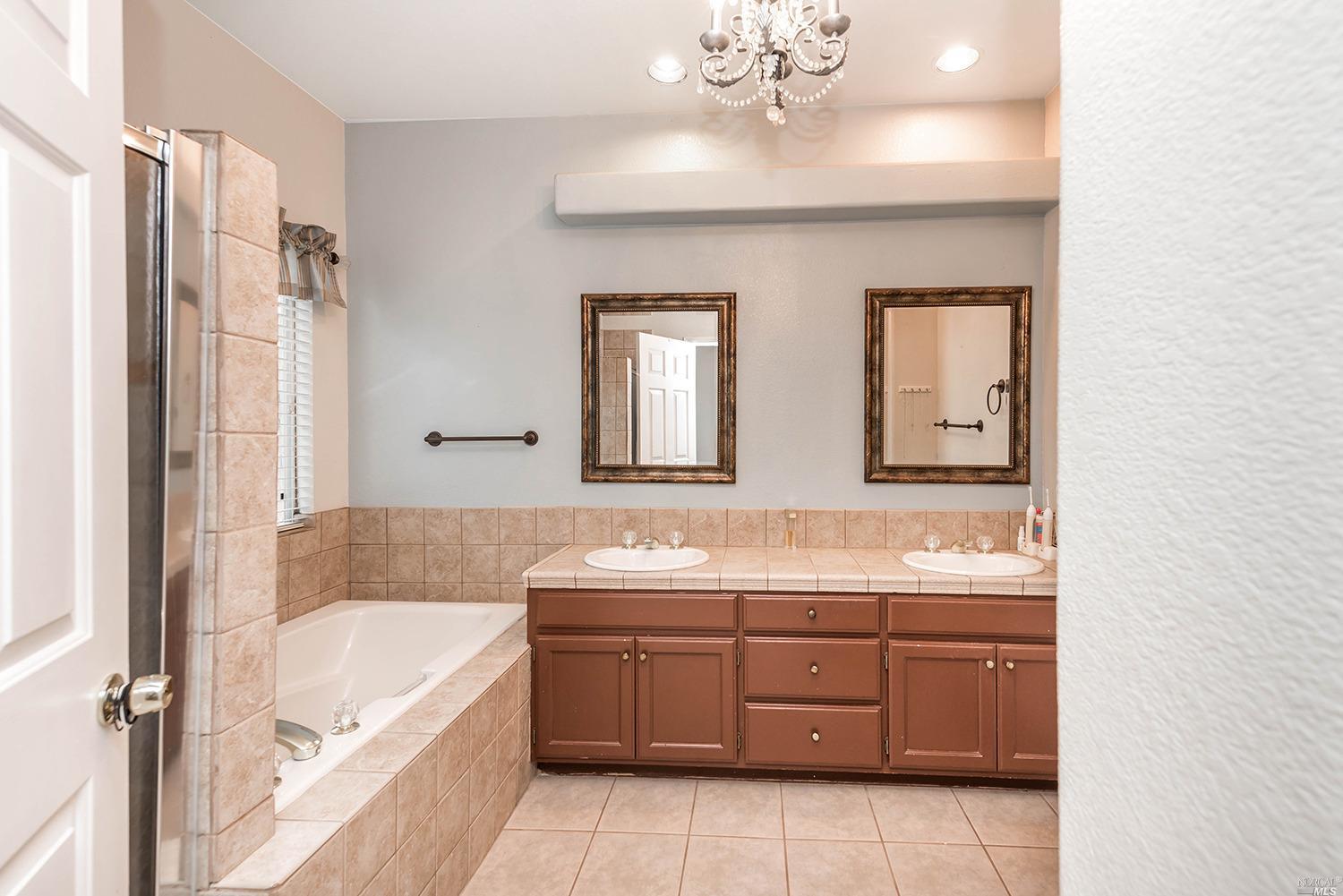 1069 Elsbree Ln, Windsor, CA 95492 photo 20