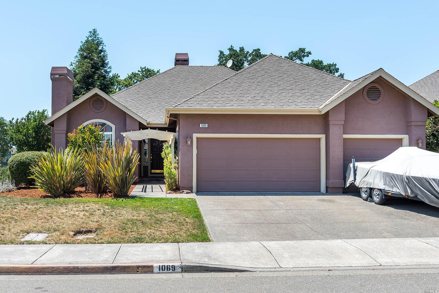 1069 Elsbree Ln, Windsor, CA 95492 photo 3