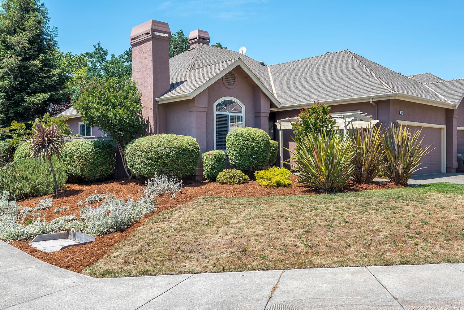 1069 Elsbree Ln, Windsor, CA 95492 photo 2