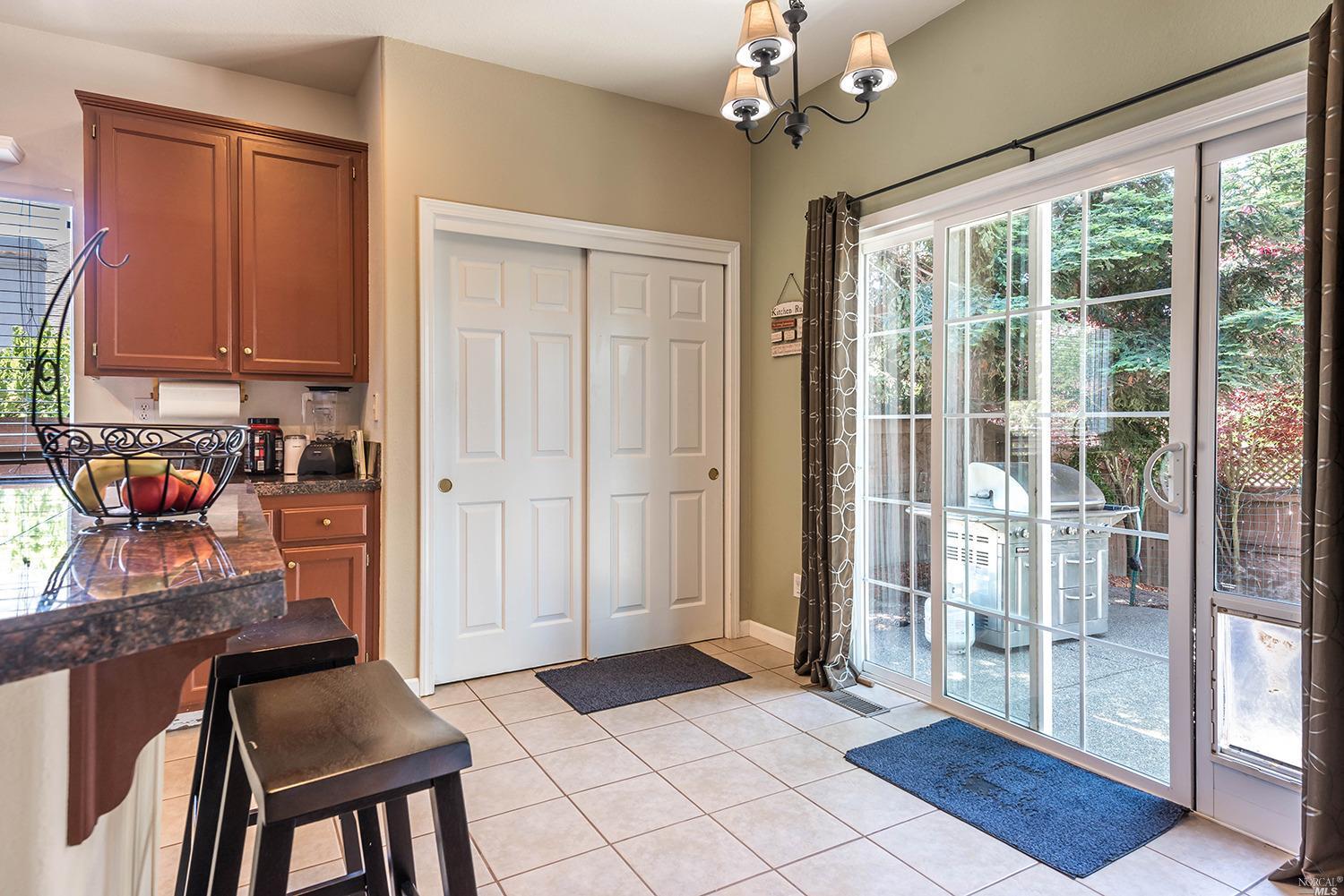 1069 Elsbree Ln, Windsor, CA 95492 photo 11
