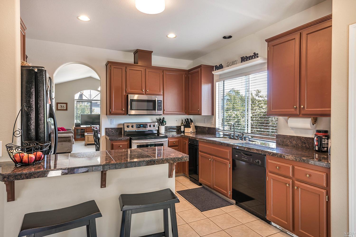 1069 Elsbree Ln, Windsor, CA 95492 photo 10