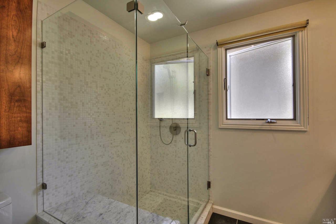 9 Hickory Ave, Corte Madera, CA 94925 photo 7