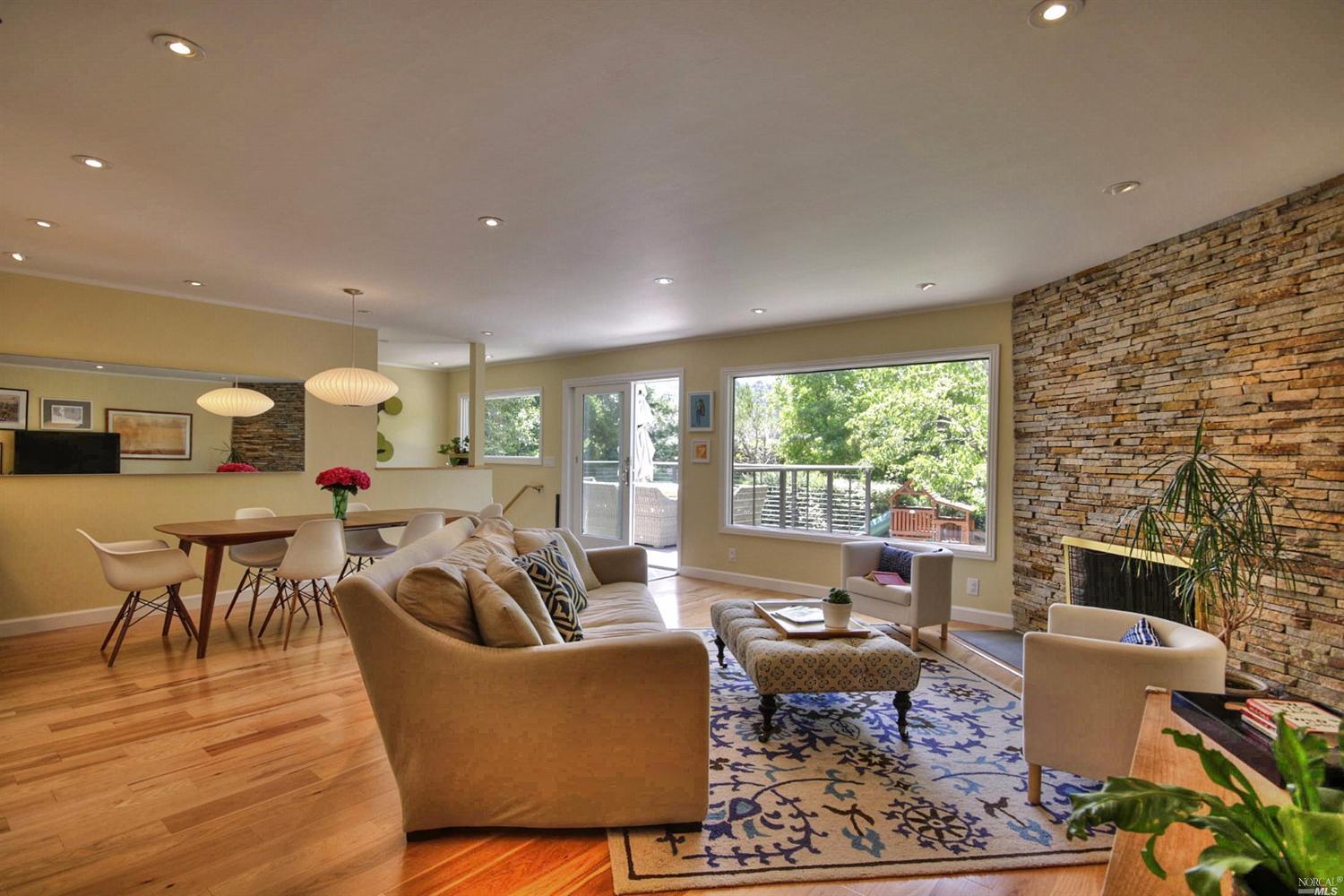 9 Hickory Ave, Corte Madera, CA 94925 photo 2