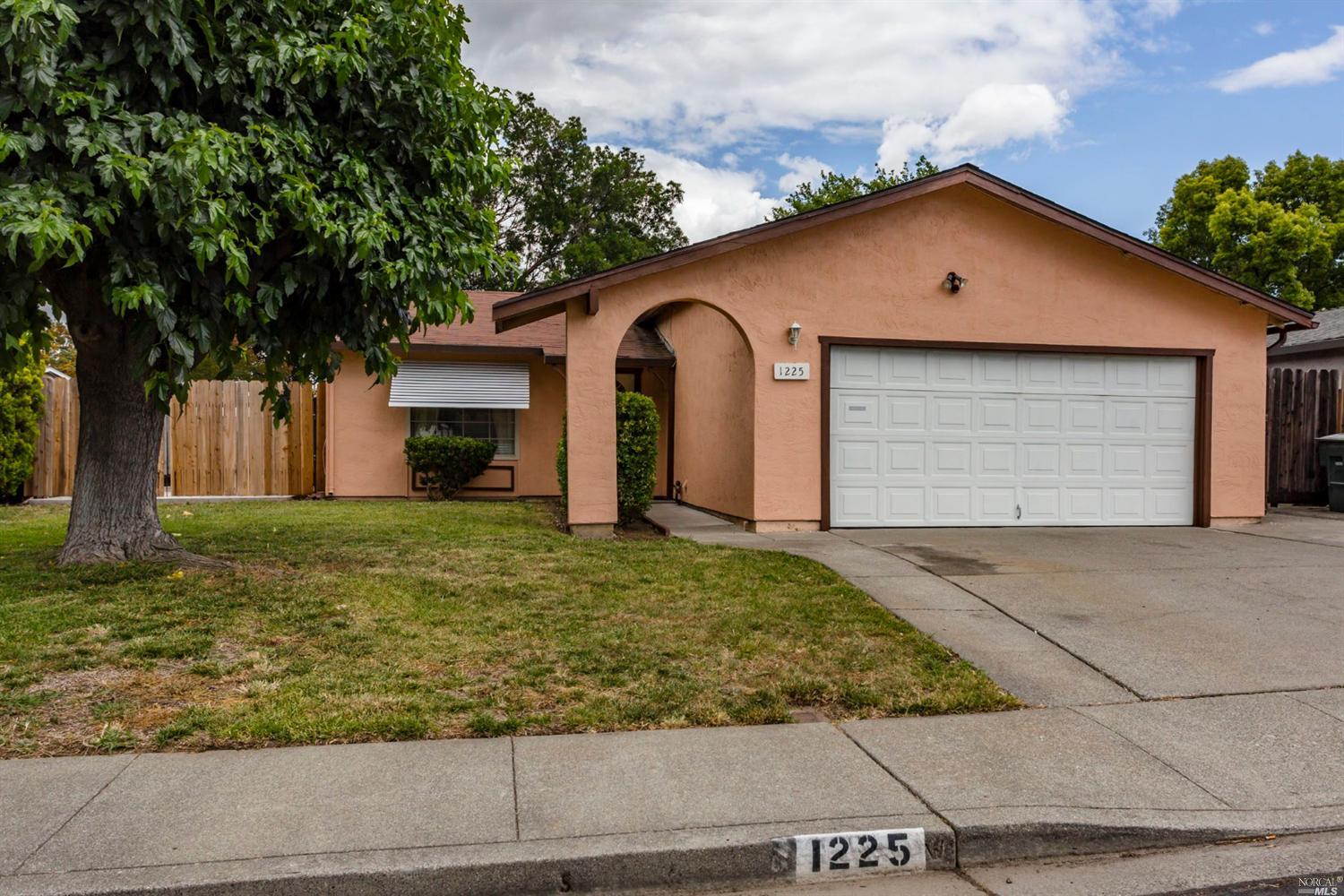 1225 Needham Dr, Vacaville, CA 95687 photo 1