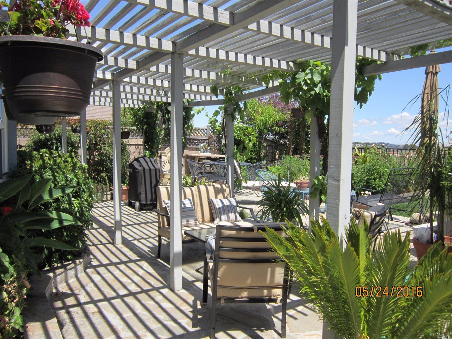 180 Breezewalk Dr, Vallejo, CA 94591 photo 20