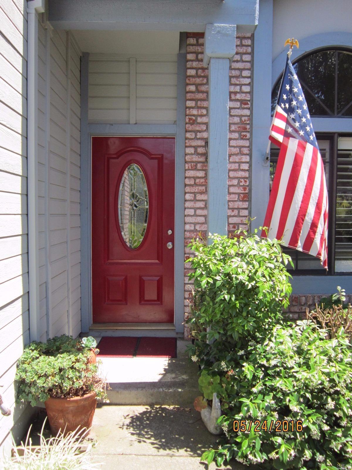 180 Breezewalk Dr, Vallejo, CA 94591 photo 2