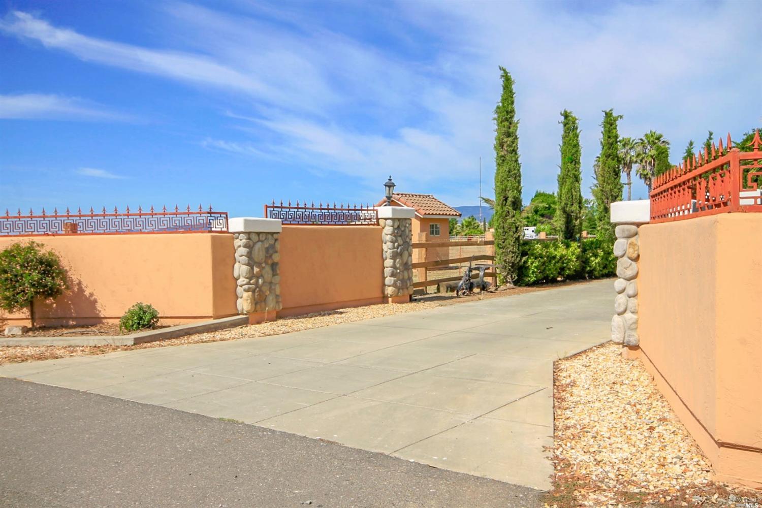 8283 Kobert Rd, Winters, CA 95694 photo 4