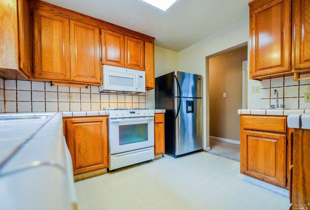 322 Bergwall Way, Vallejo, CA 94591 photo 3