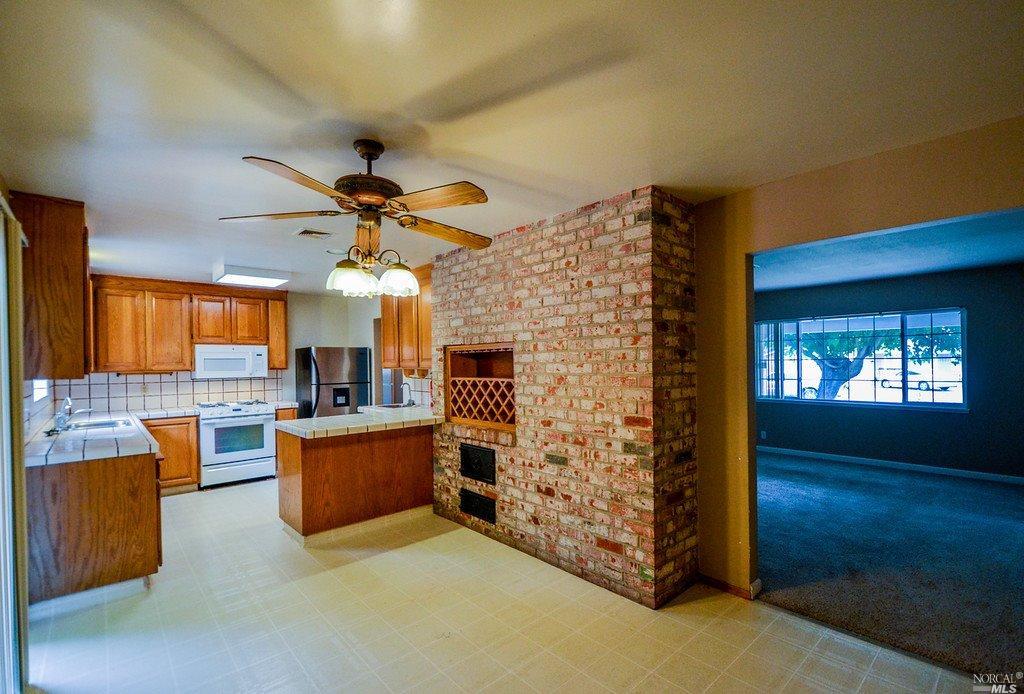 322 Bergwall Way, Vallejo, CA 94591 photo 5