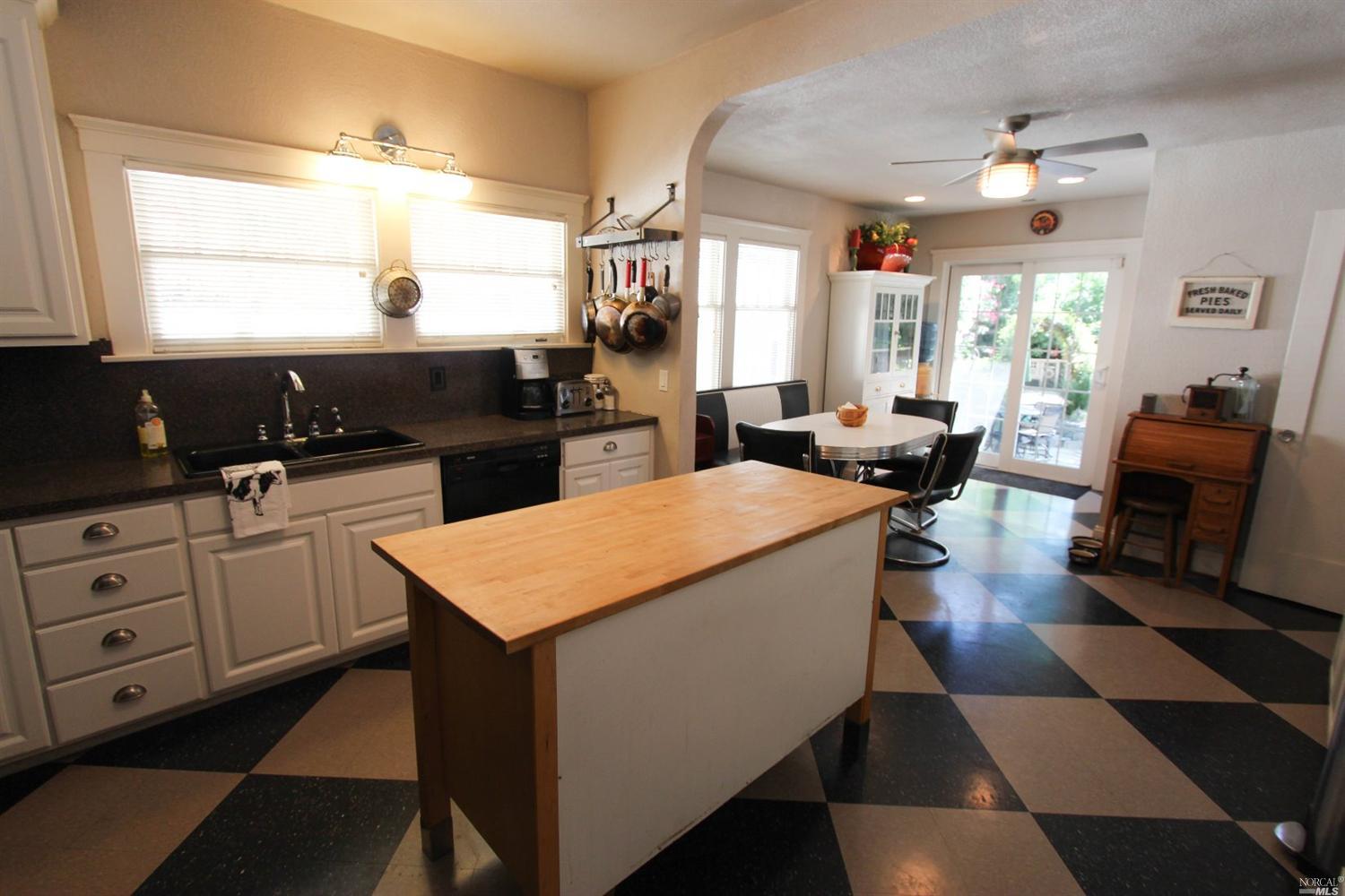 391 S 1st St, Dixon, CA 95620 photo 14
