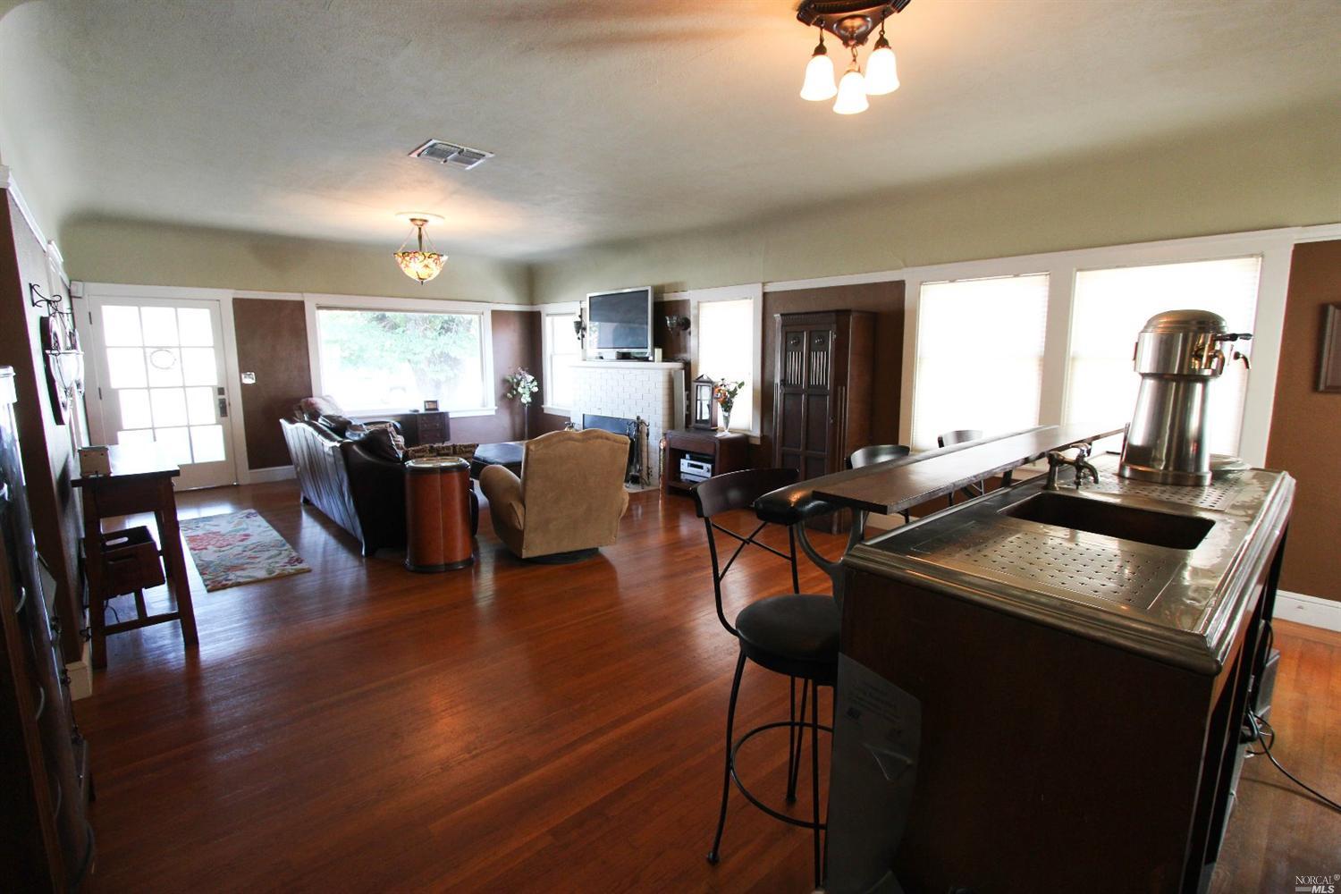 391 S 1st St, Dixon, CA 95620 photo 13