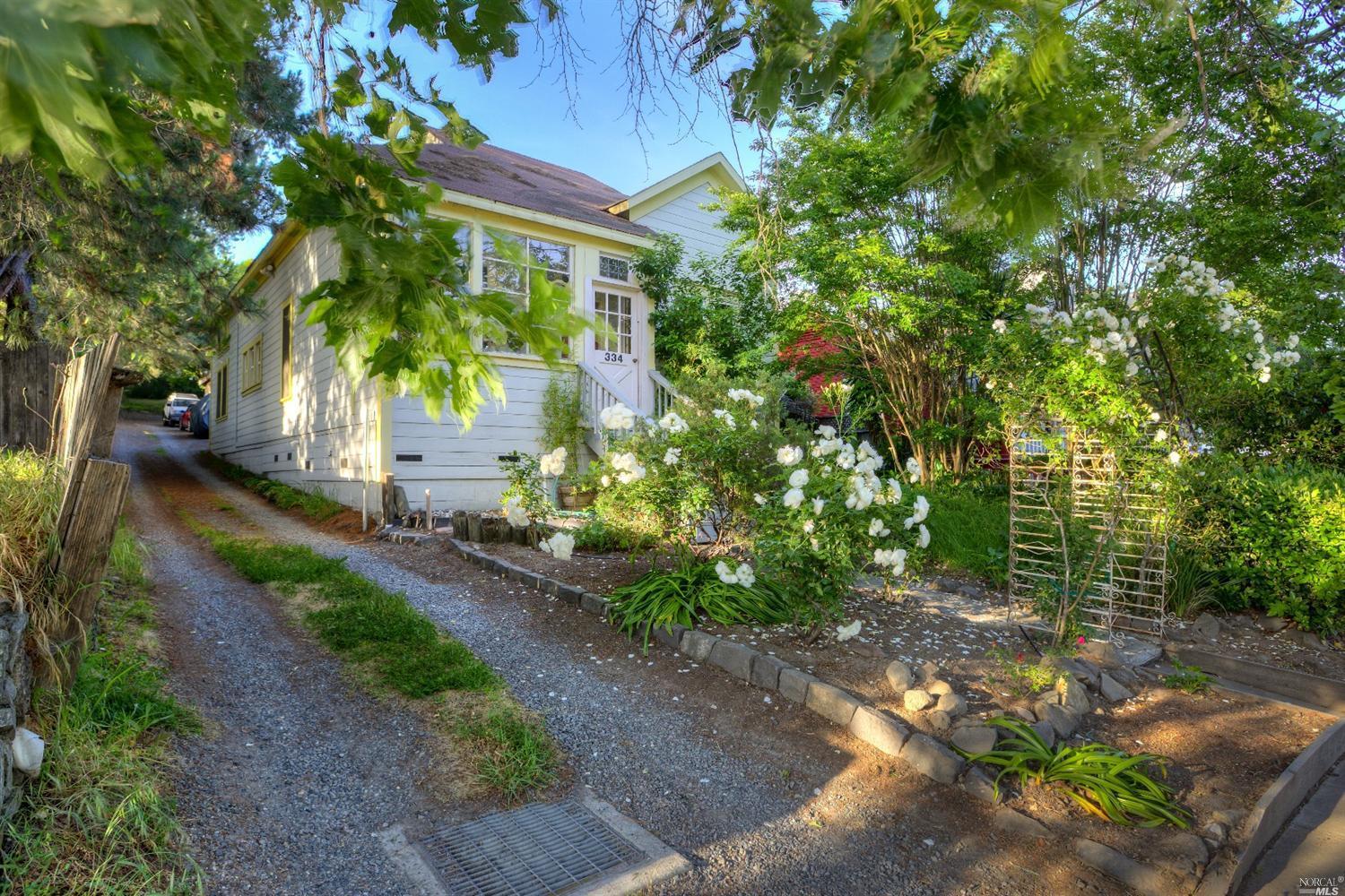 334 Bodega Ave, Petaluma, CA 94952 photo 2